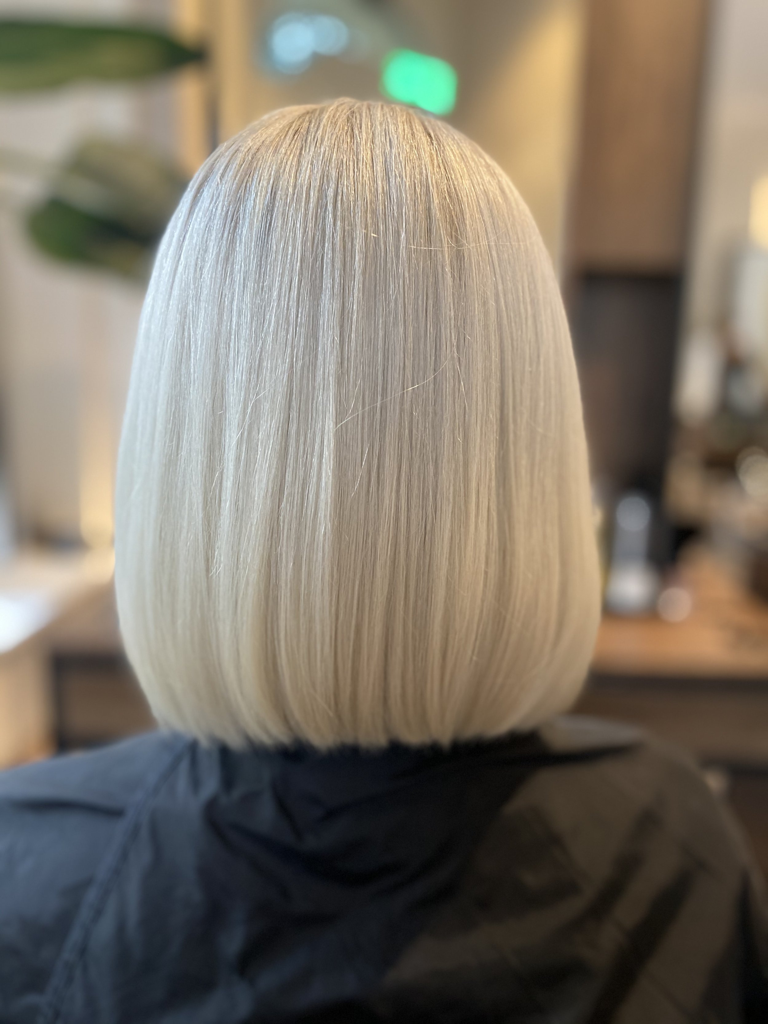 Foto of a professional ladies' haircut