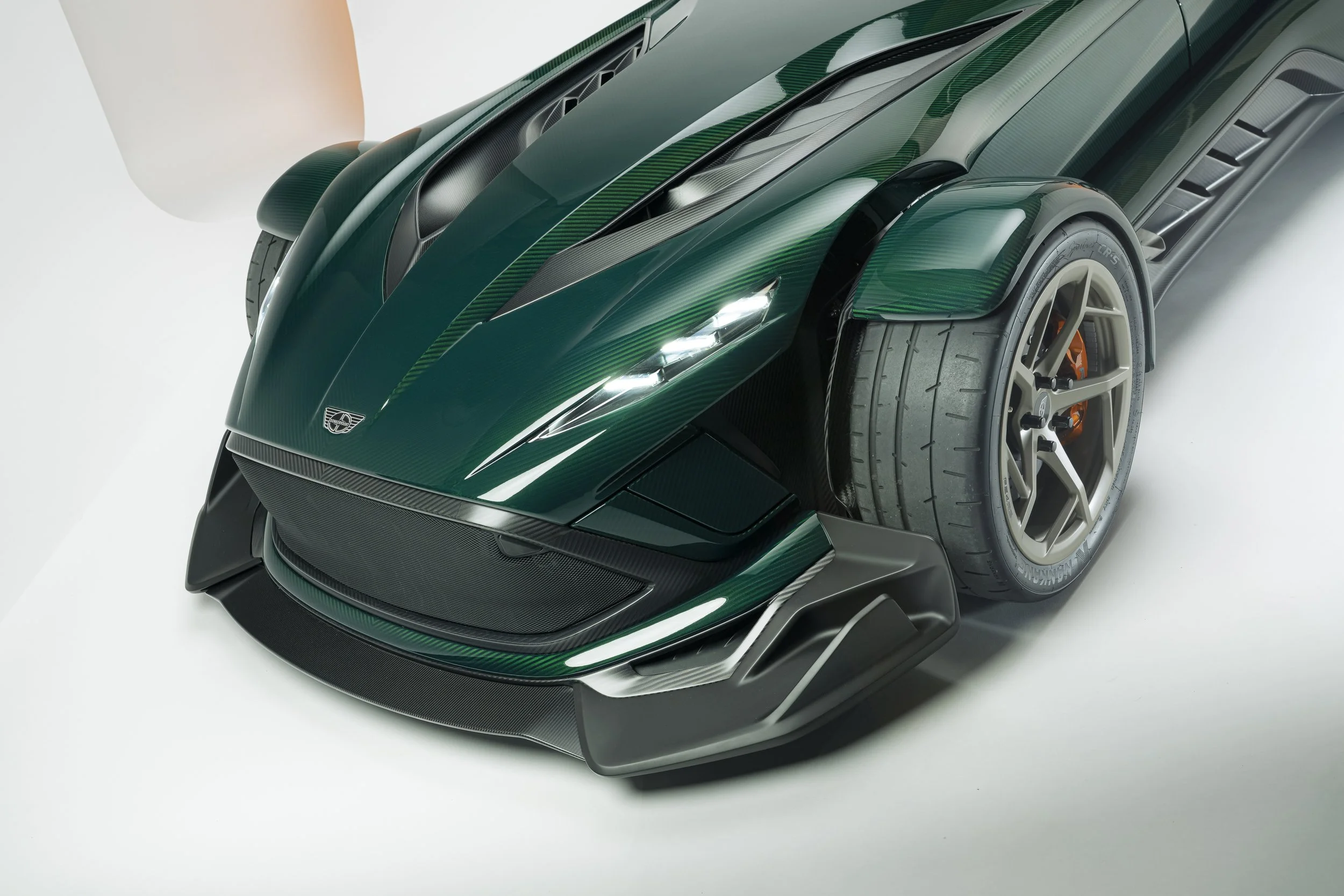 FINAL LR JPG 2026-01-10 AB25240 Donkervoort P24RS - Studio - 4000px-12.jpg