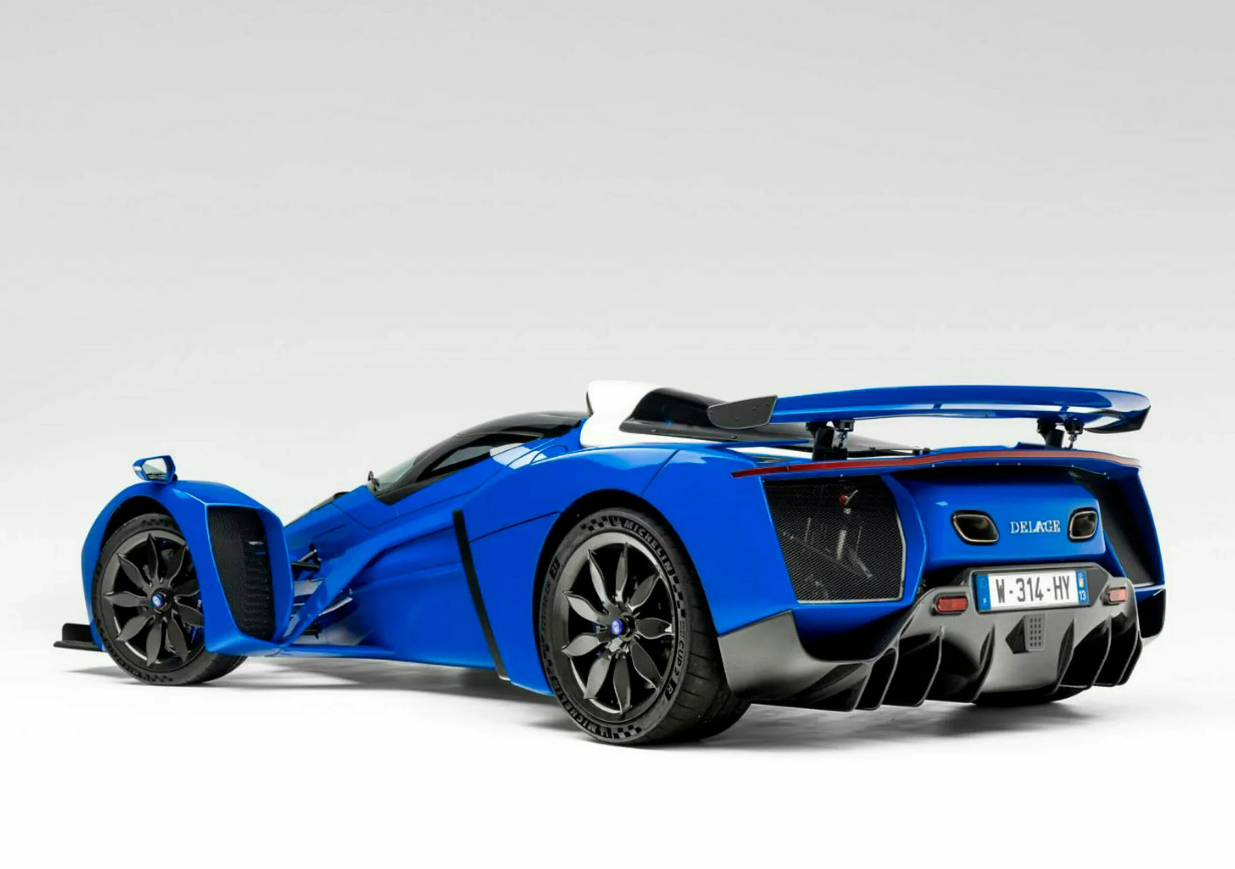 G-force-scaled-e1699629573729.webp