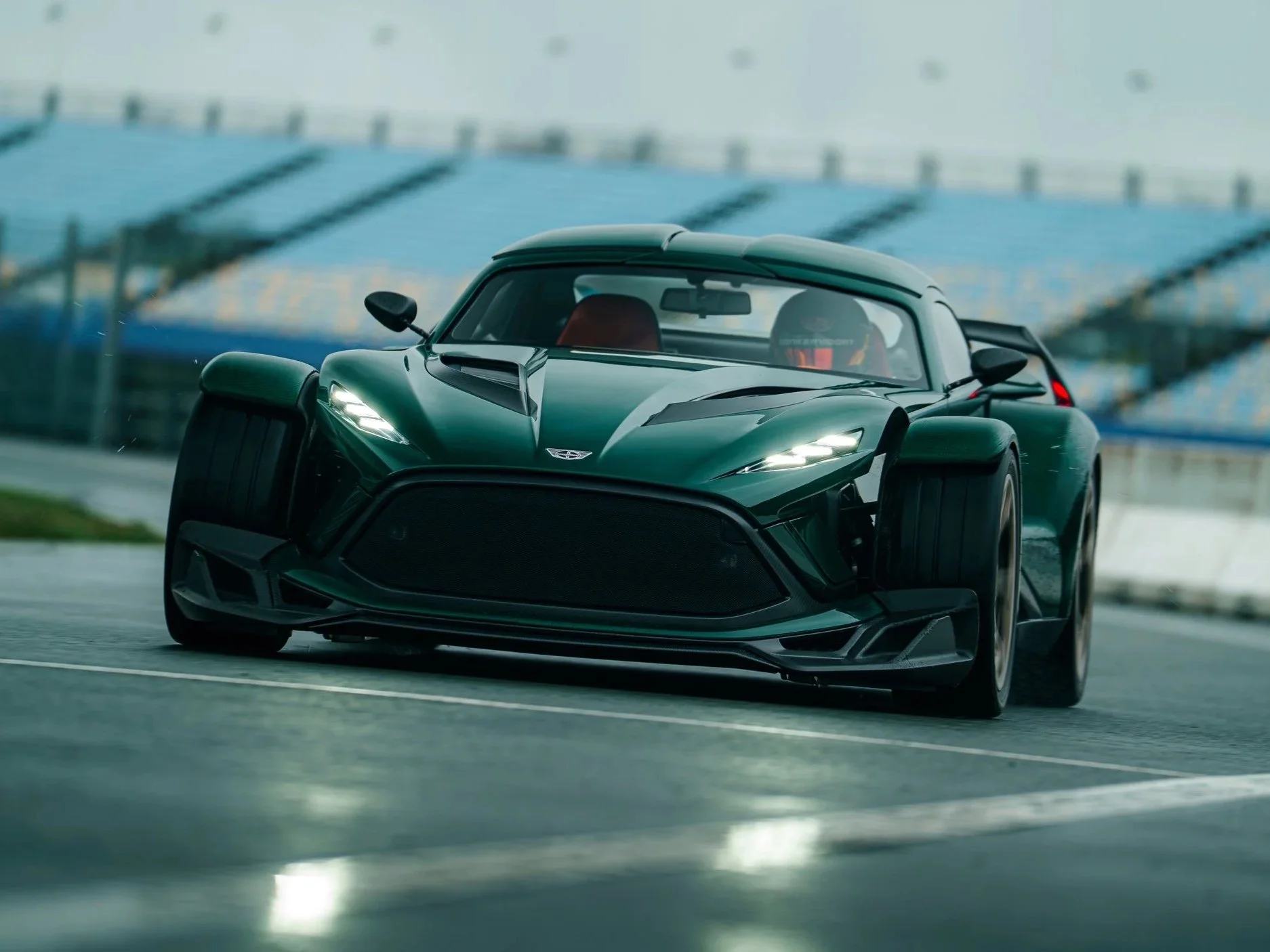 JPG+V3+2026-01-15+AB25240+Donkervoort+P24RS+-+TT+Assen-16.jpg