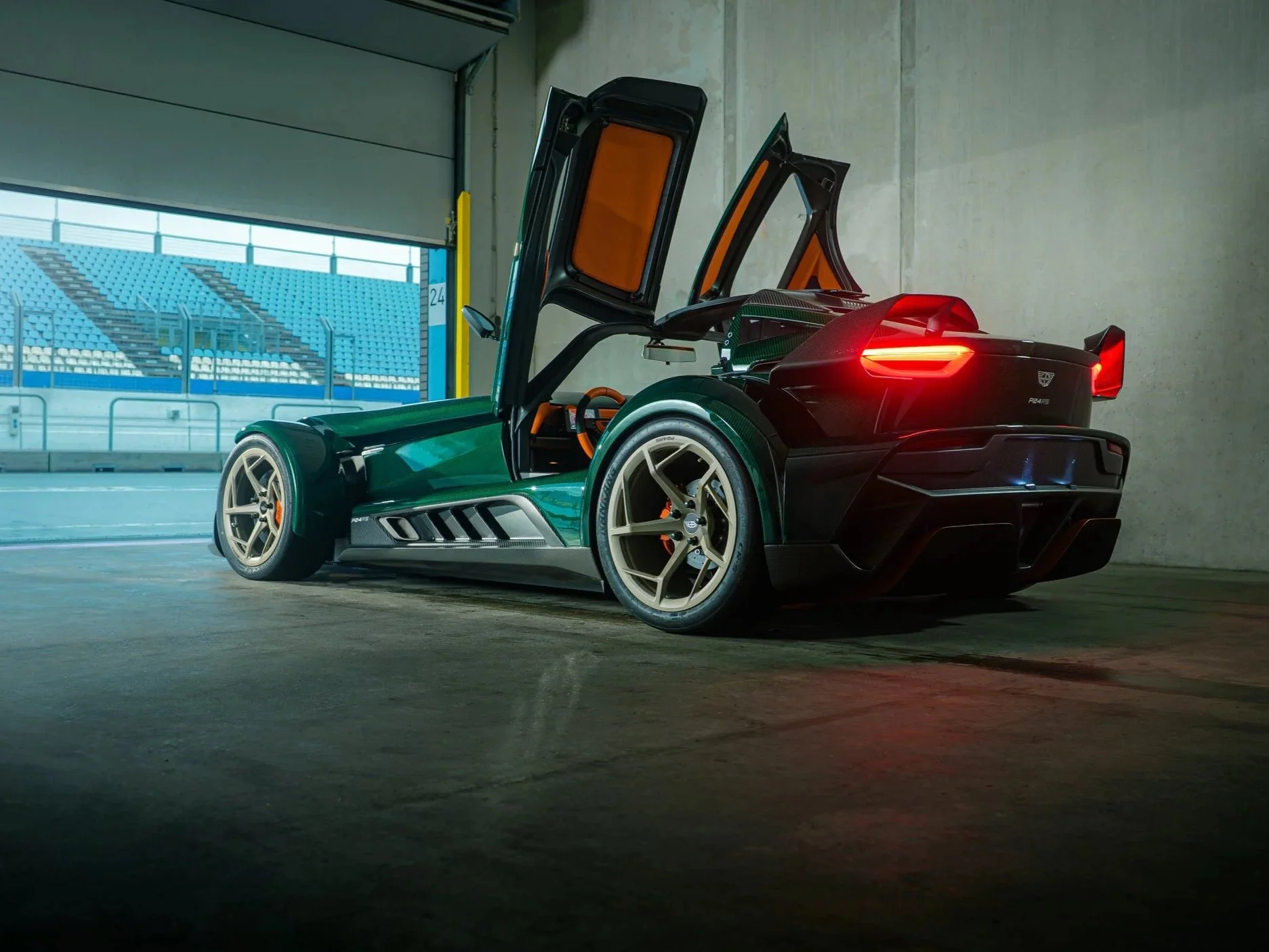 JPG+V3+2026-01-15+AB25240+Donkervoort+P24RS+-+TT+Assen.jpg