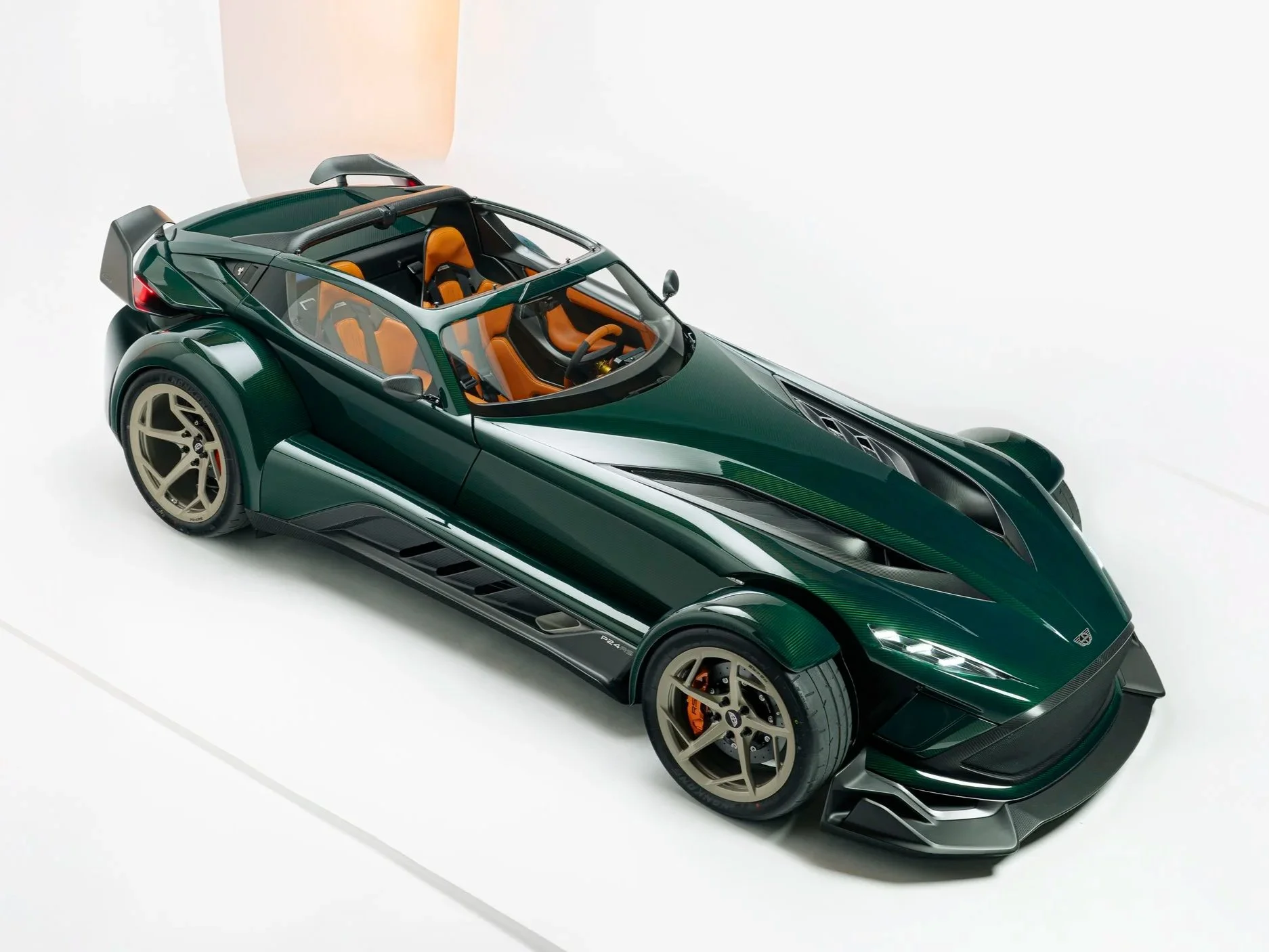FINAL+LR+JPG+2026-01-10+AB25240+Donkervoort+P24RS+-+Studio+-+4000px-16.jpg