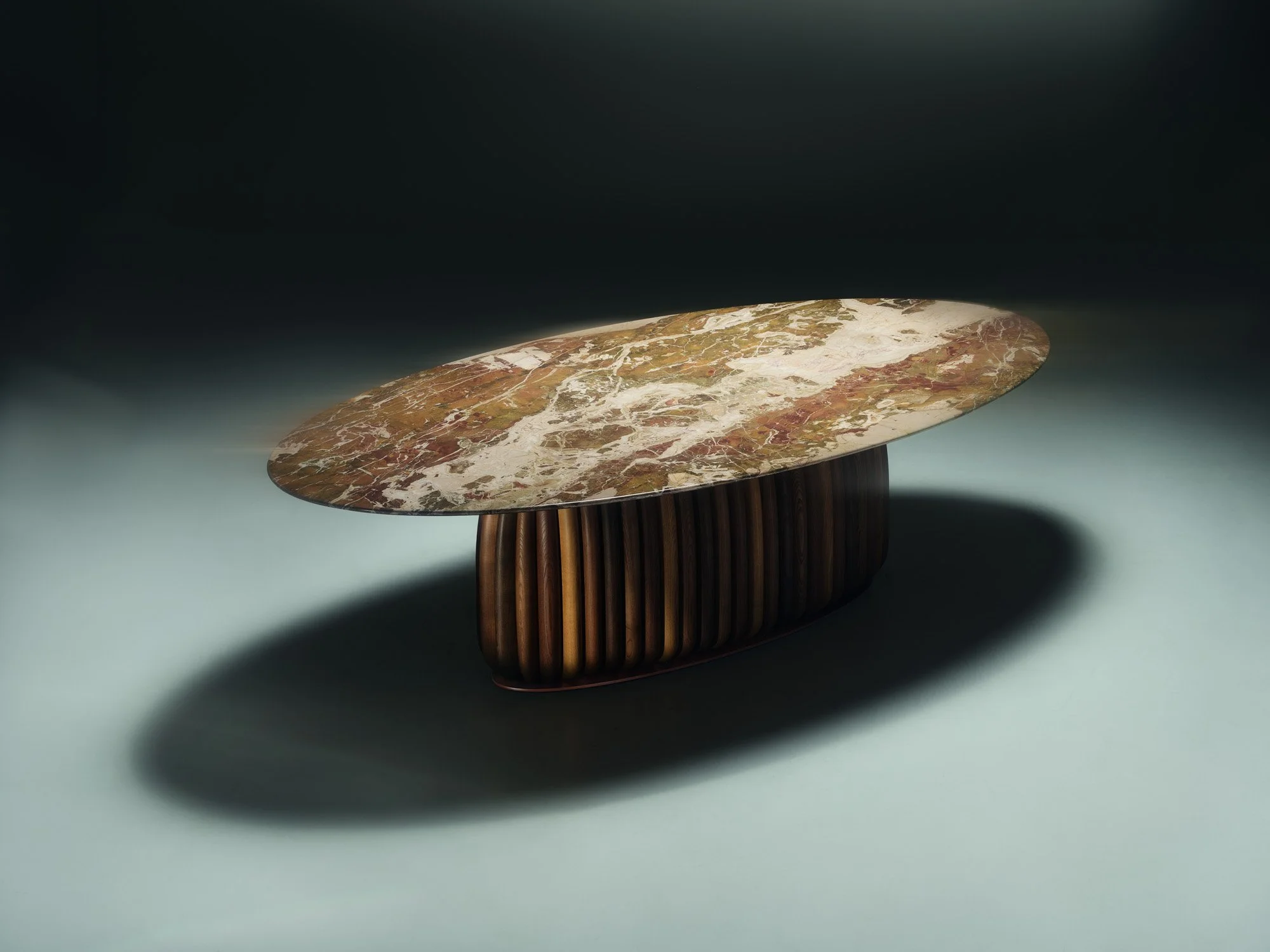 Visionnaire_MACRODOSING_table_Marc Ange ph Thomas Pagani.jpg