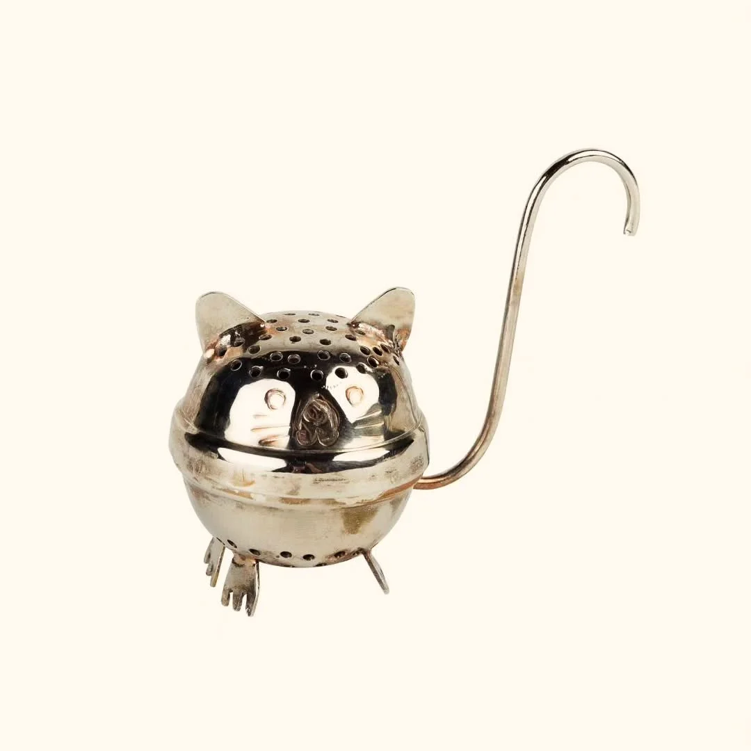 It's Small Business Saturday!

Please, shop your local small businesses. But if you don't find what you're looking for, consider Narratology for your fair trade and ethically made gifts!

And isn't this cat tea infuser the cutest?

#smallbusiness #sm