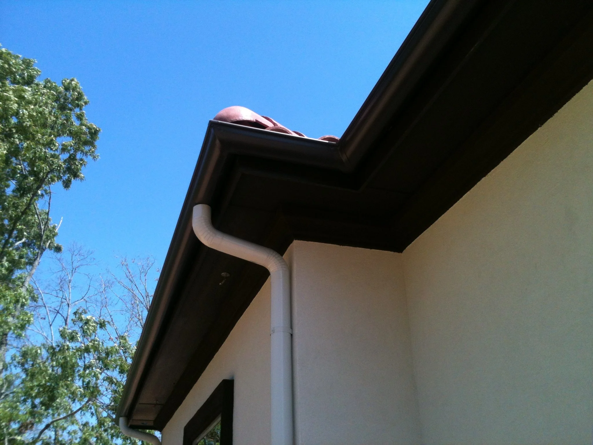 Half Round with Hidden Hangers Tyler Tx