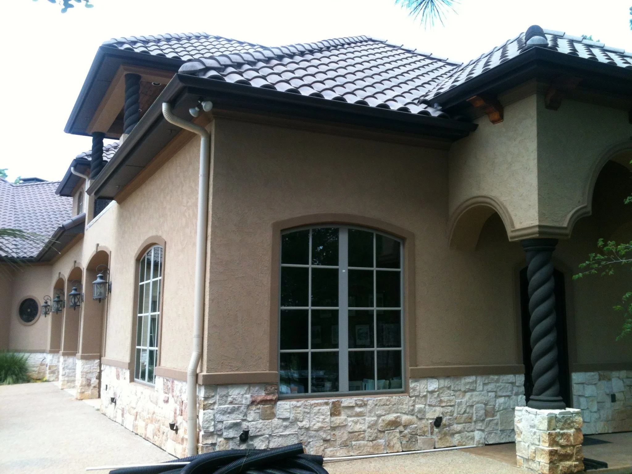 Half Round Gutter with Hidden Hangers Tyler Tx