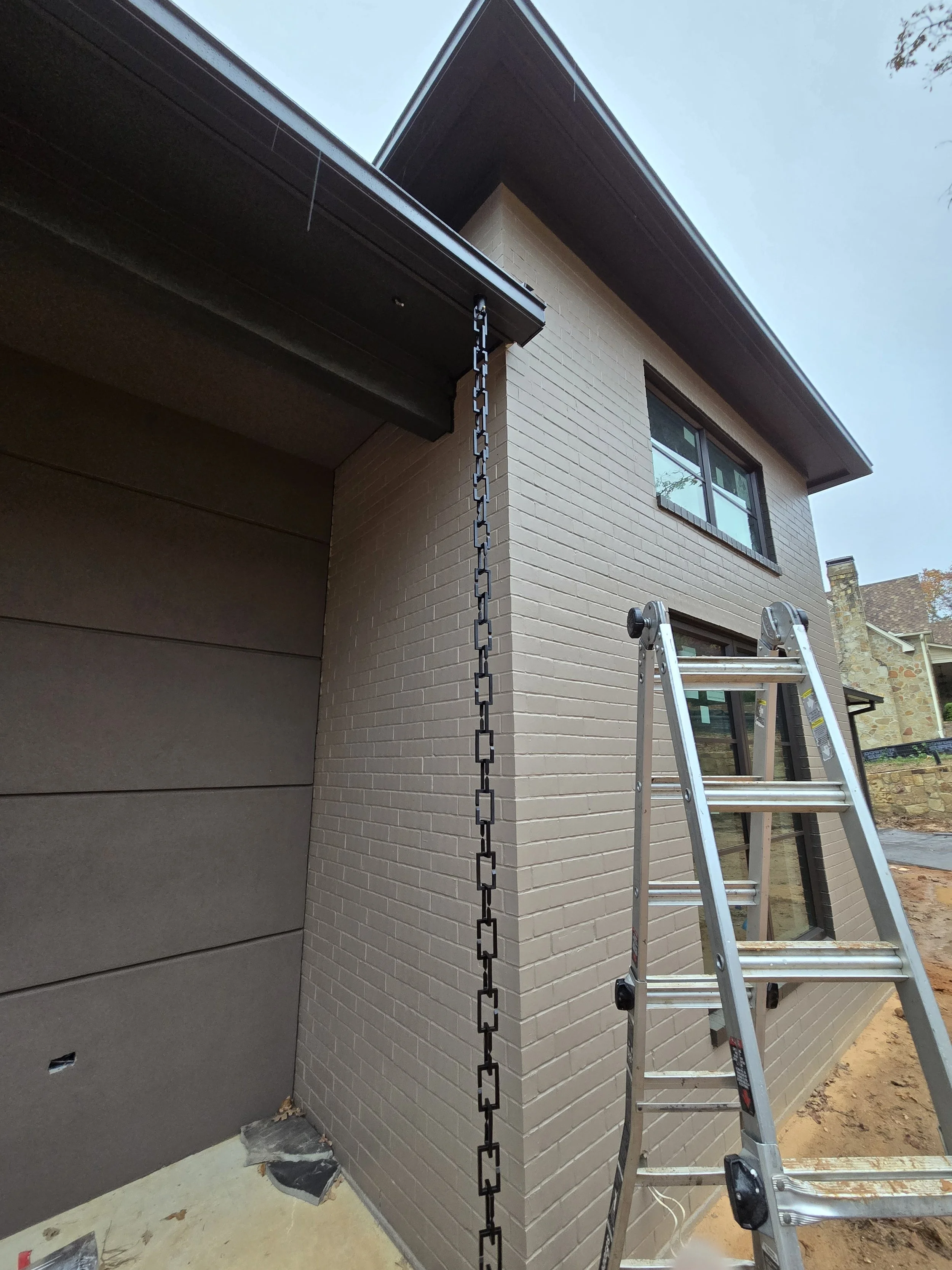 Cascades Tyler Square Rain Chain Box Gutter