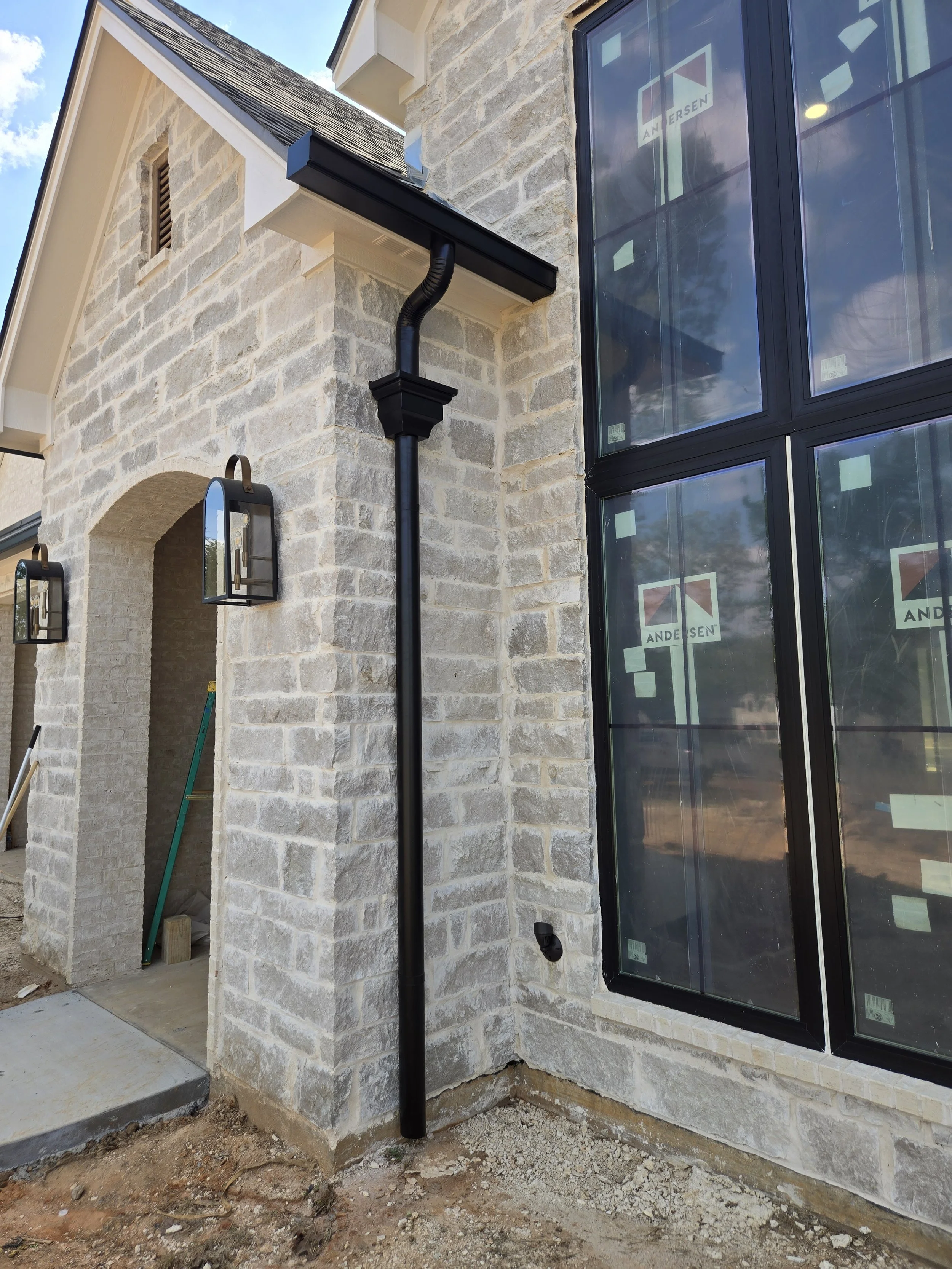 Black Box Gutter with Round Downspout and Federal Conductor Head  - Longview Tx
