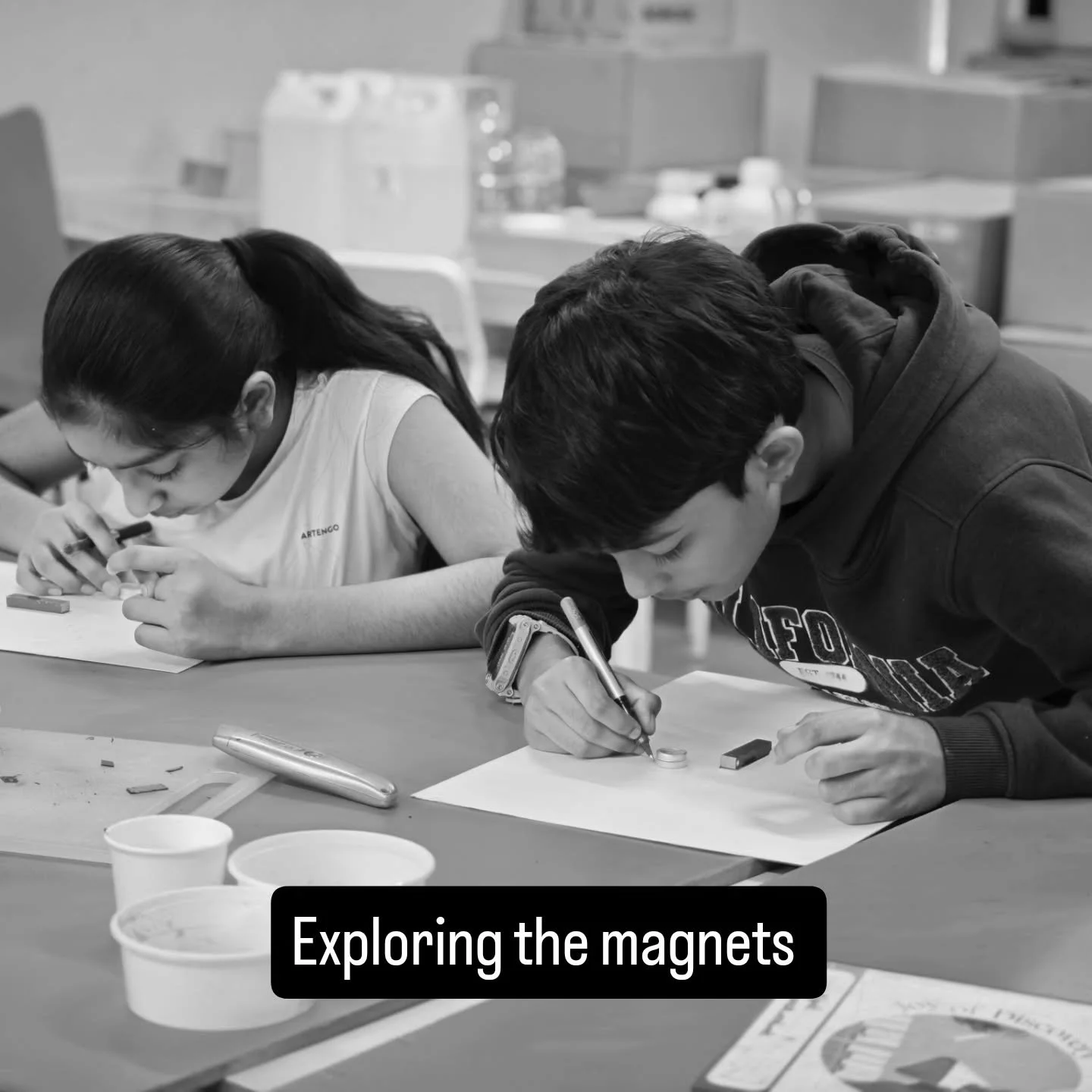 ✨ Exploring the Invisible Forces! ✨
Our young scientists dived into the world of magnets &mdash; plotting magnetic field lines around a bar magnet. 🧲
They learned to work in silence, letting curiosity guide their observation and discovery.
When the 