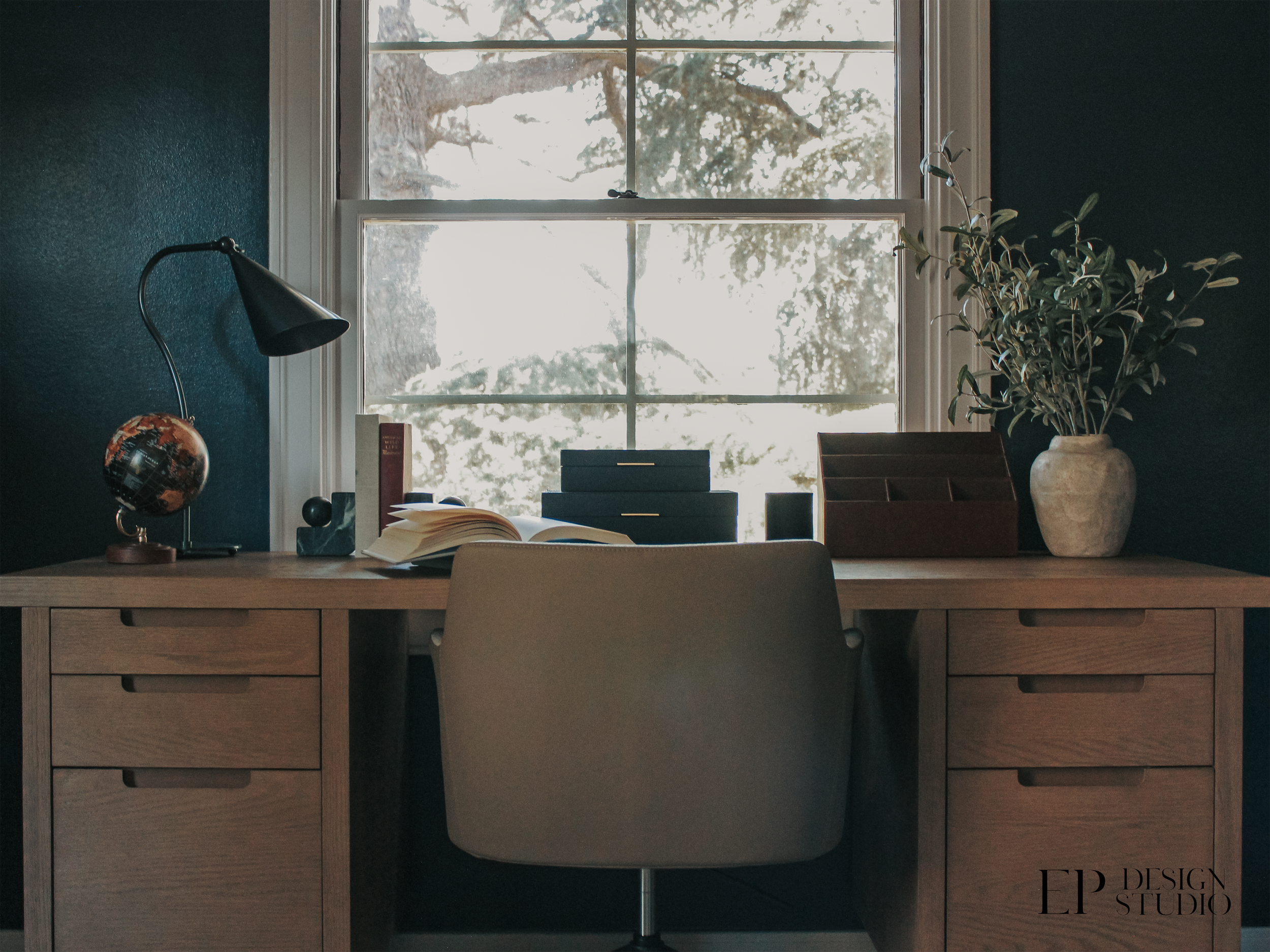 Scandinavian Modern Wood Desk.png