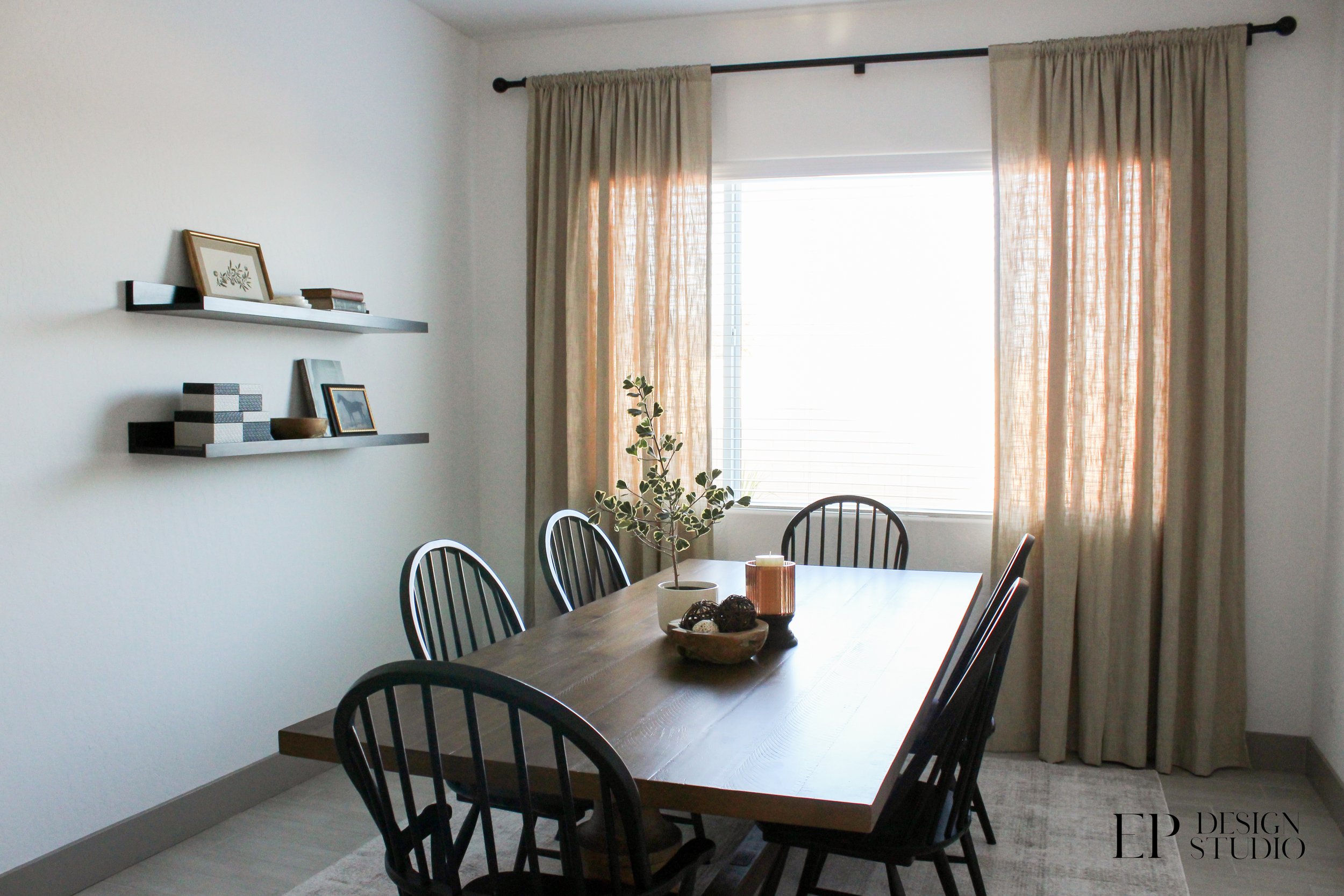 Modern farmhouse style.jpg