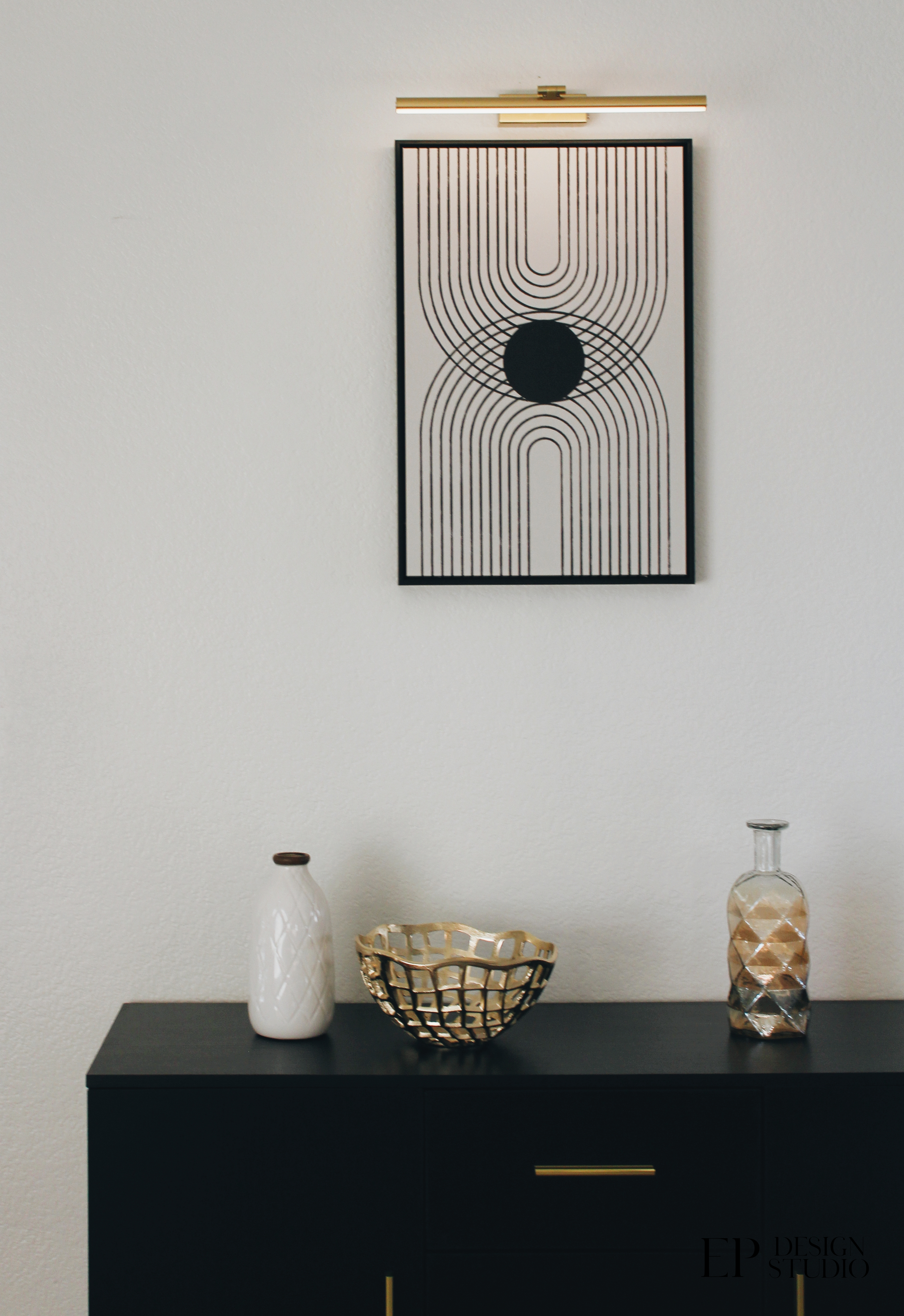 Black and Gold Decor.png