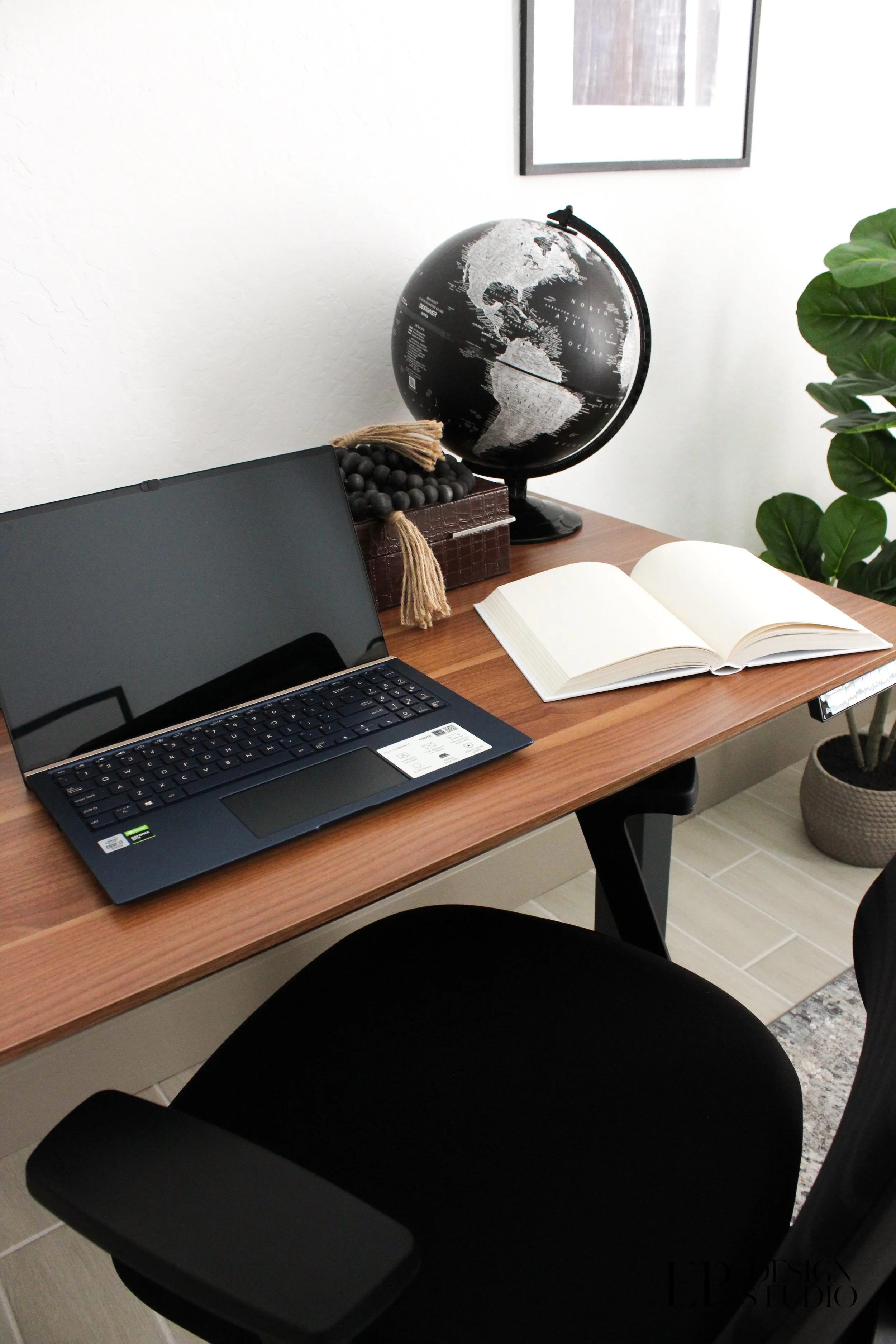 Home Office Decor.jpg