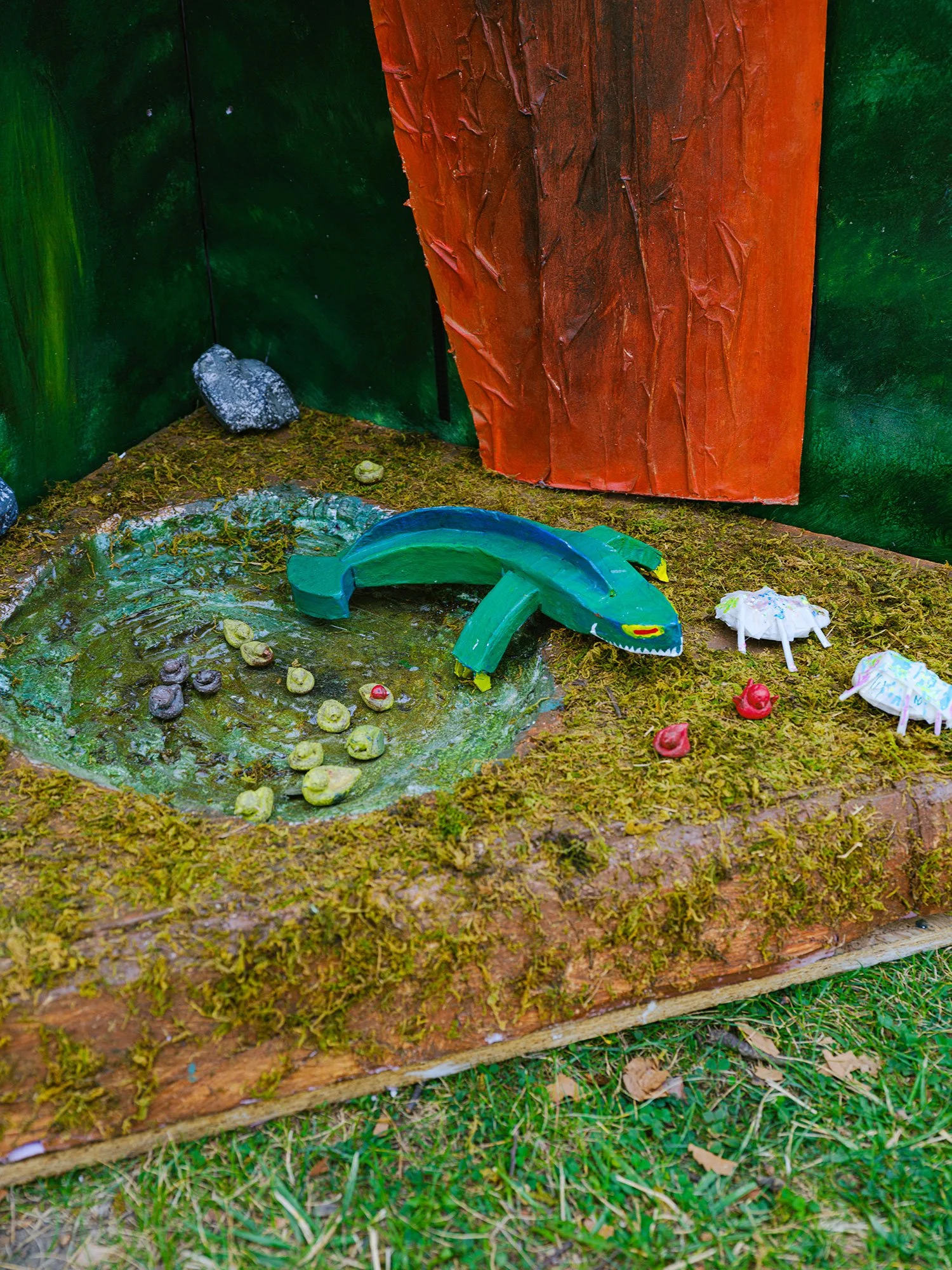 Youth-made biome under the giant tree project