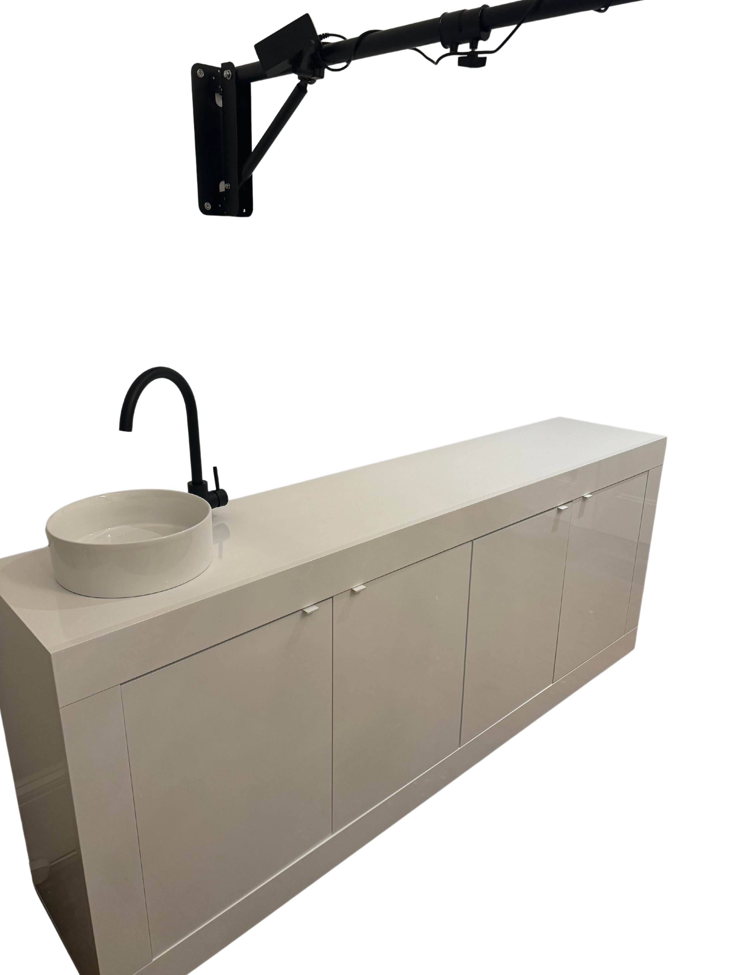 210 cm sideboard.png.PNG