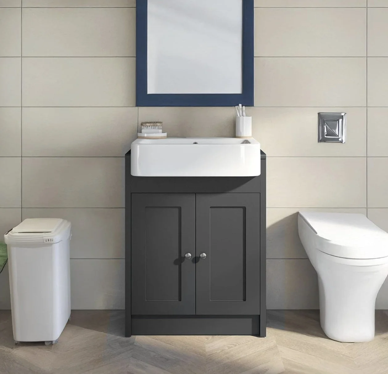 crawlex-600-black-lifestyle copy.jpg