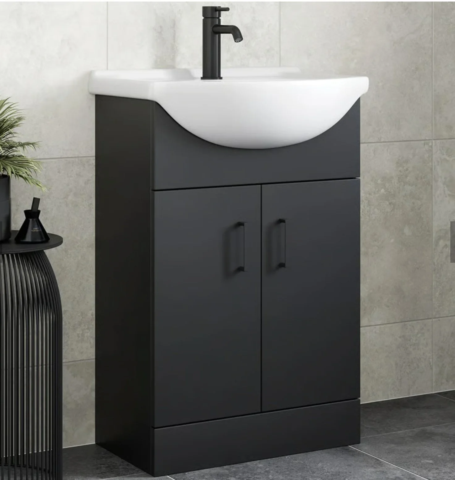 alpine-560-black-lifestyle copy.jpg