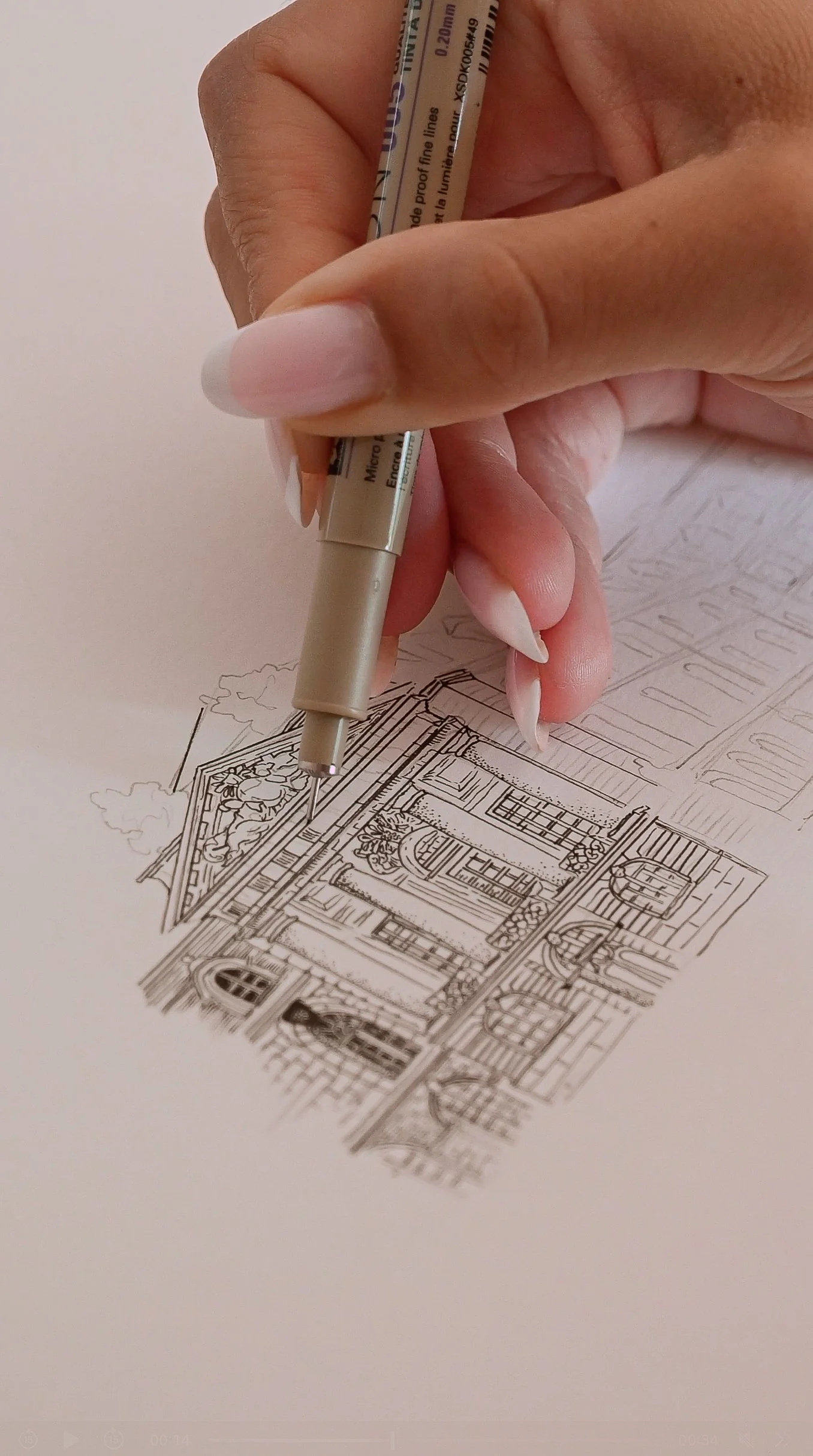 Illustrations sur mesure dessinées à la main, inspirées des gravures anciennes, pour des identités de marque et packagings distinctifs.