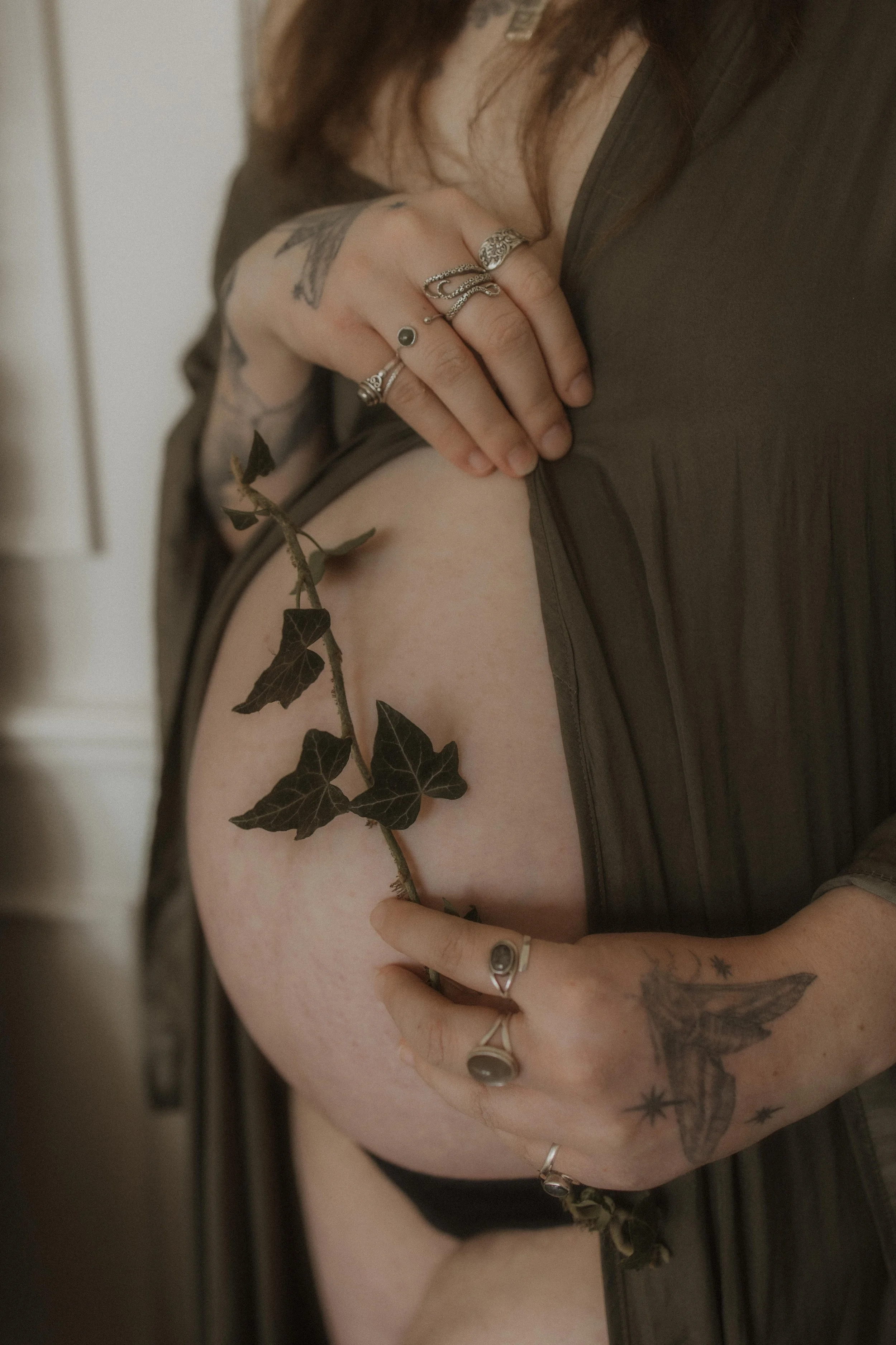 hertfordshire-studio-maternity-photoshoot-kimrosephotography (76).jpg