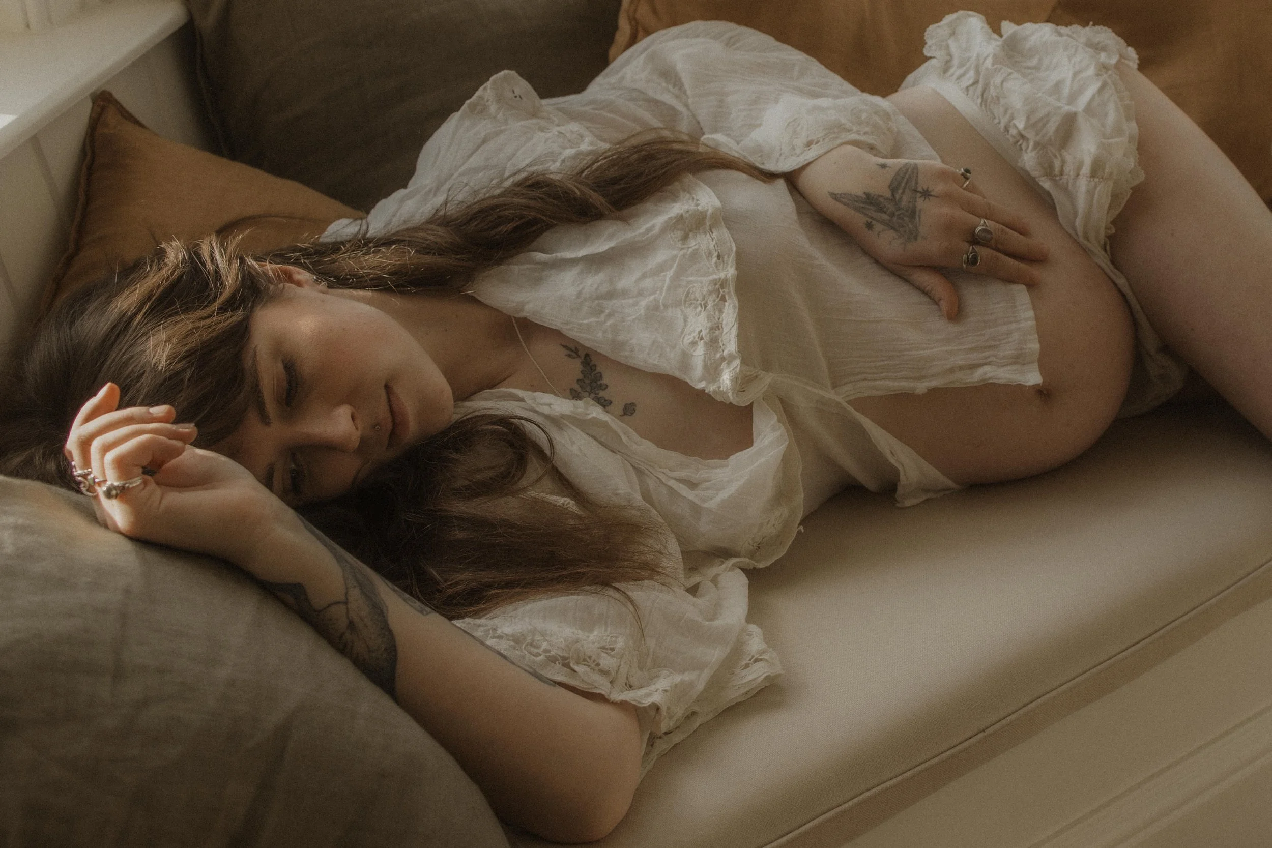 hertfordshire-studio-maternity-photoshoot-kimrosephotography (124).jpg