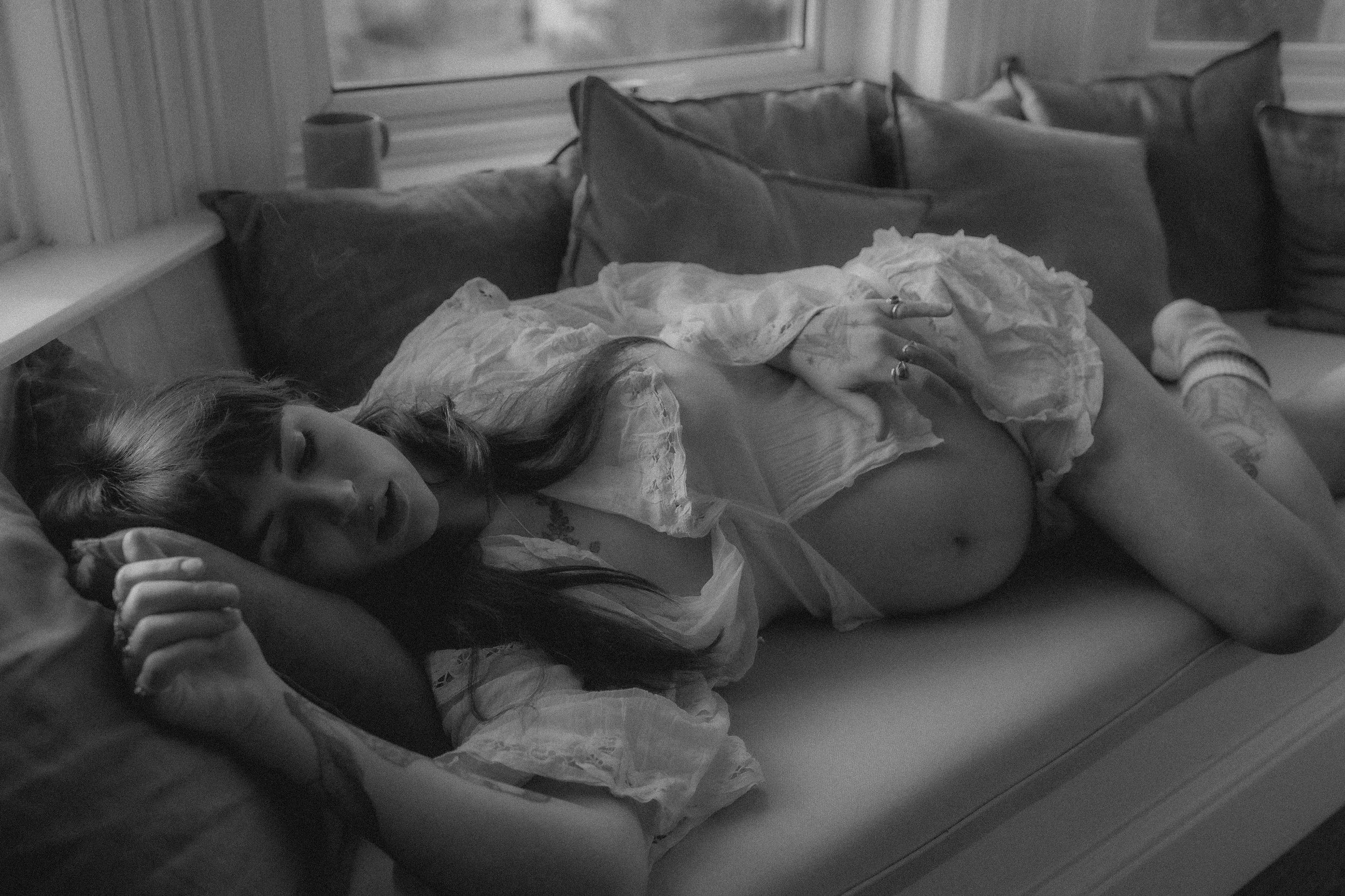 hertfordshire-studio-maternity-photoshoot-kimrosephotography (140).jpg