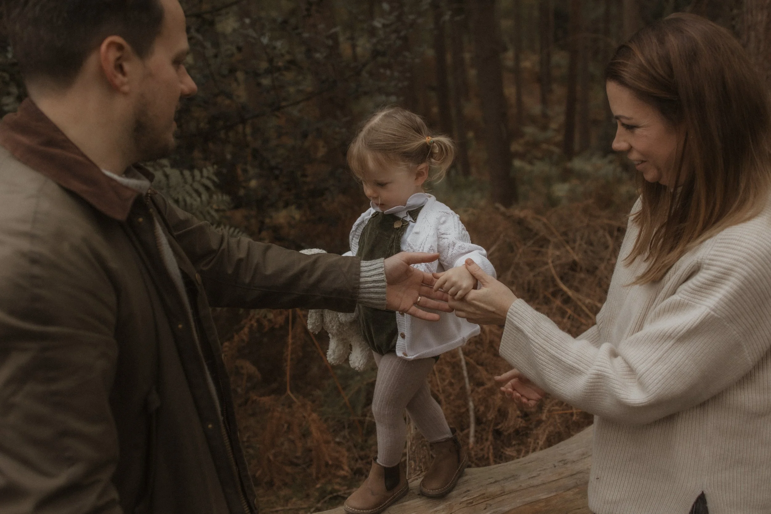 rowney-warren-bedfordshire-woodland-family-photoshoot-kimrosephotography (8).jpg