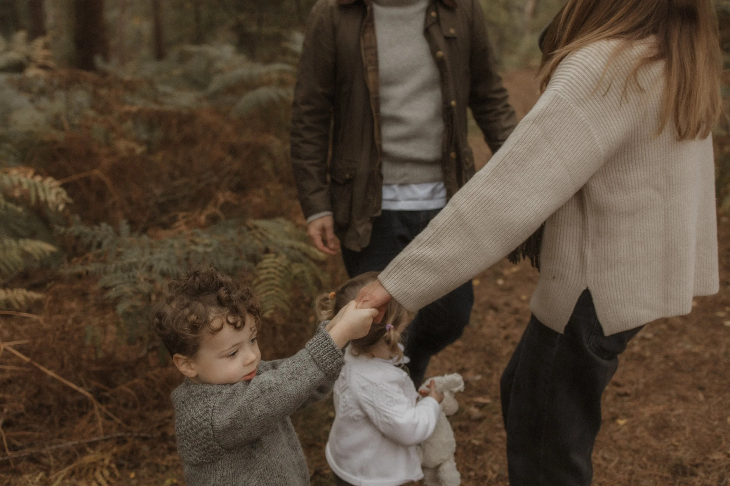 rowney-warren-bedfordshire-woodland-family-photoshoot-kimrosephotography (15).jpg