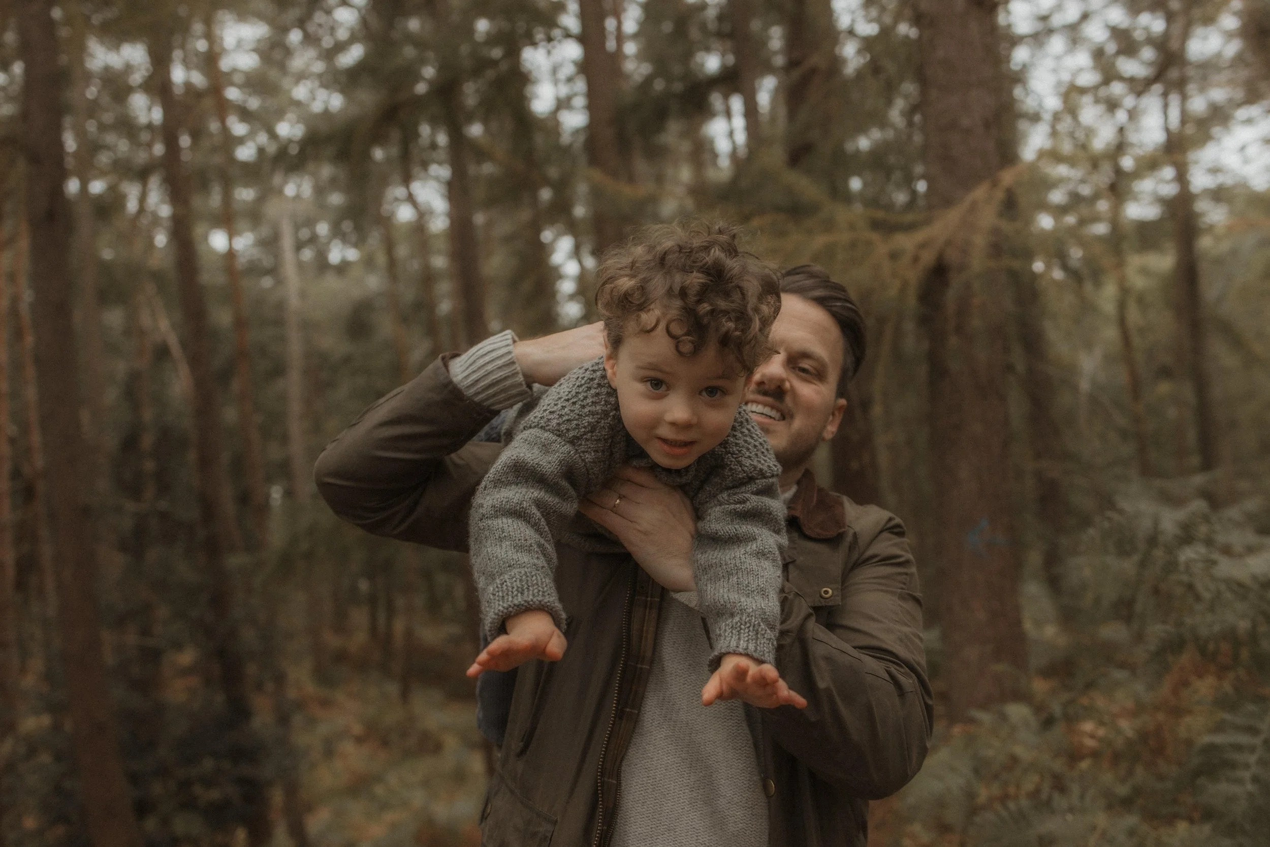 rowney-warren-bedfordshire-woodland-family-photoshoot-kimrosephotography (24).jpg