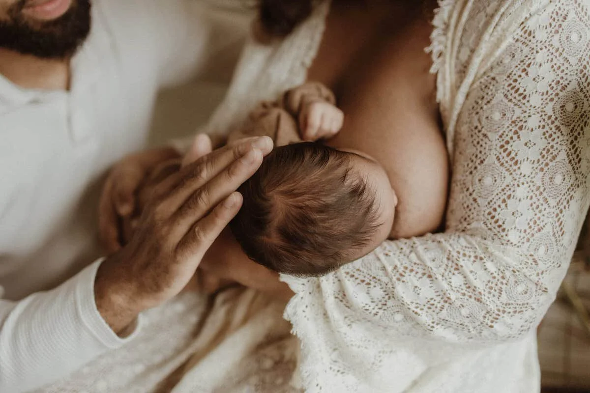 newborn-photoshoot-at-home-ampthill-kimrosephotography (17).jpg