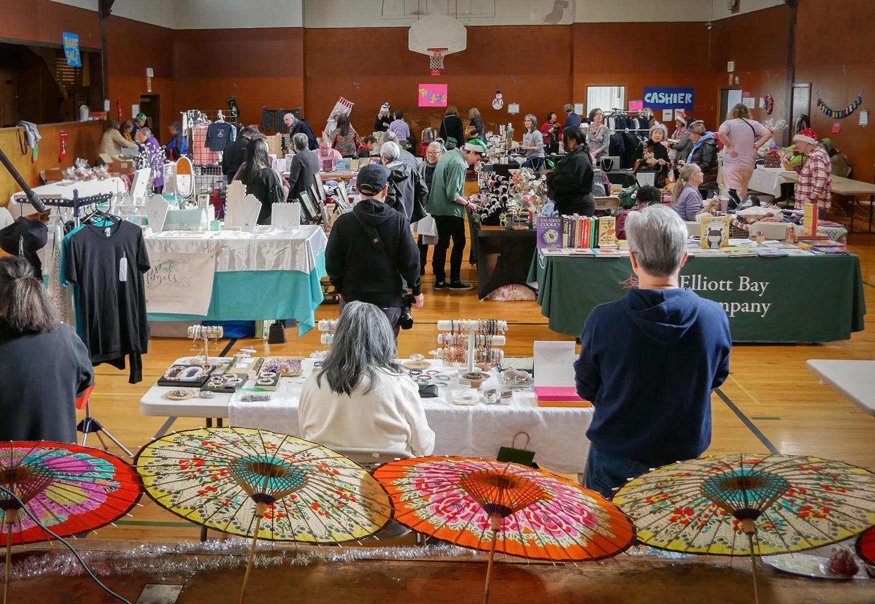 20251206_StPsCraftFair_95.jpg