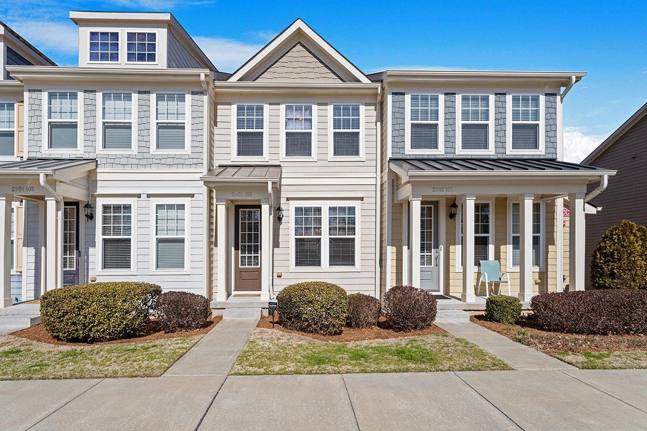 2801 Wilshire Hill Drive, Unit 103, Raleigh, NC 27604 $2,600