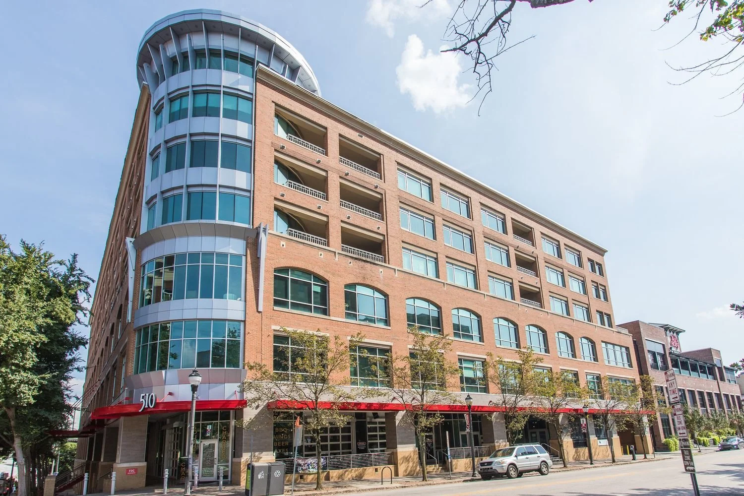 510 Glenwood Avenue, Unit 611, Raleigh, NC 27603 $545,000
