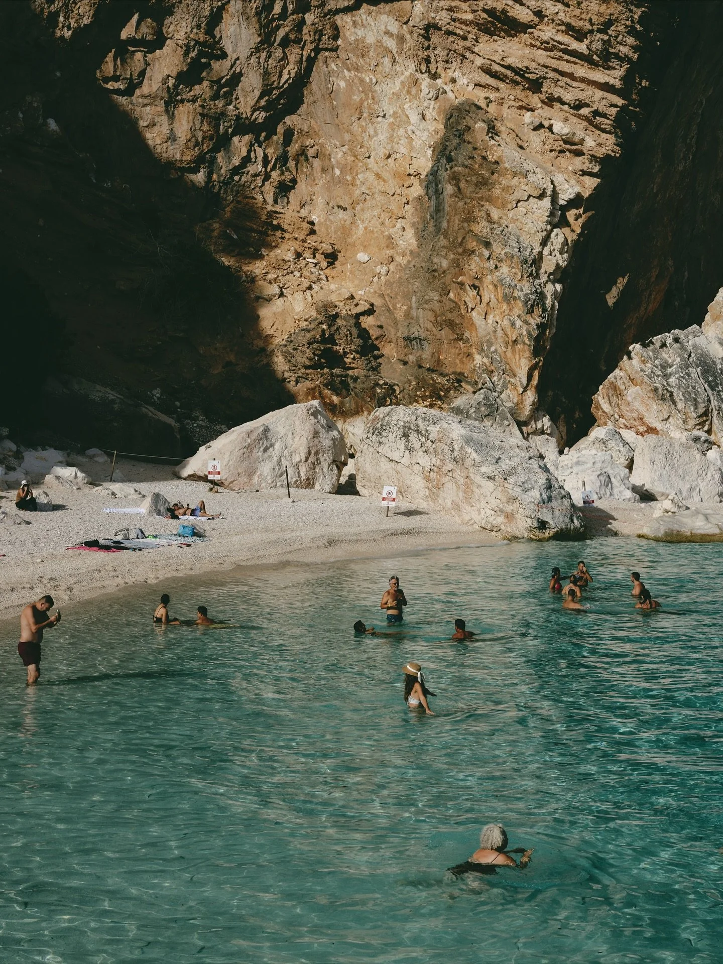 Beach day in Sardinia 🩵