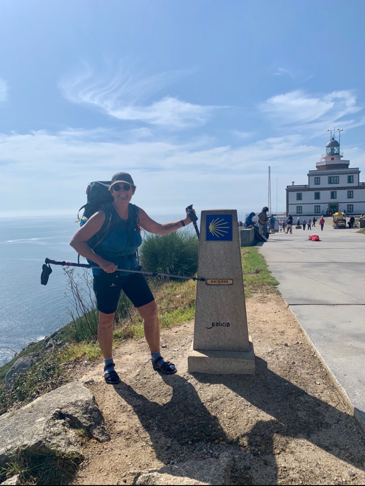 Finisterre pointing.jpeg