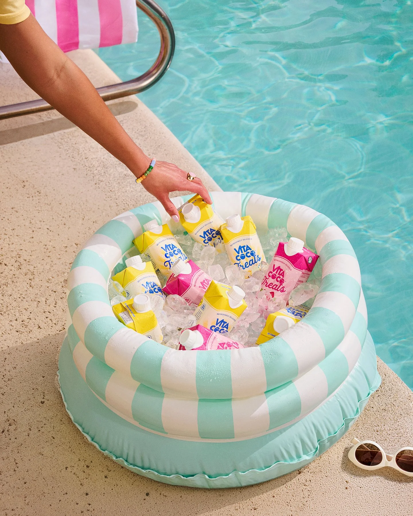 05_SPRING_2026_FLOCSC_Cooler_0735-v2-copy.jpg