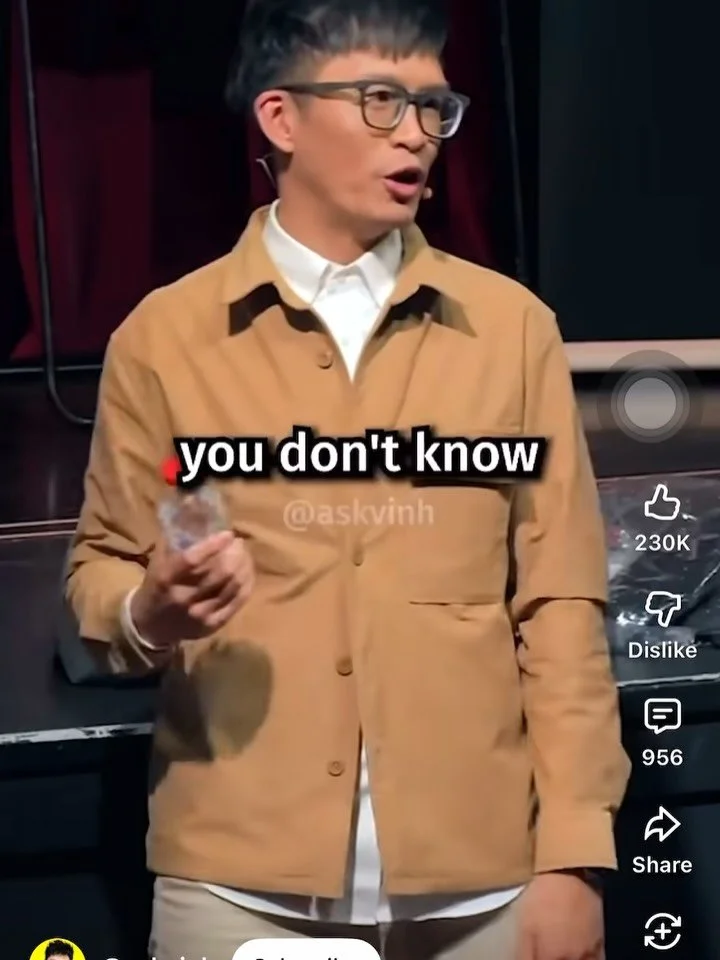 In the middle of a boring conversation and want to get out of it? Check out what @askvinh says to do! 👀💧

But drinking water doesn&rsquo;t only apply to boring conversations.

As a public speaker, losing your train of thought happens all the time, 