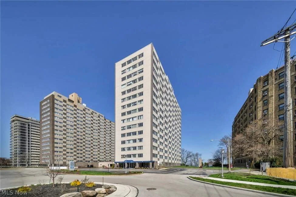 BLdg.jpg
