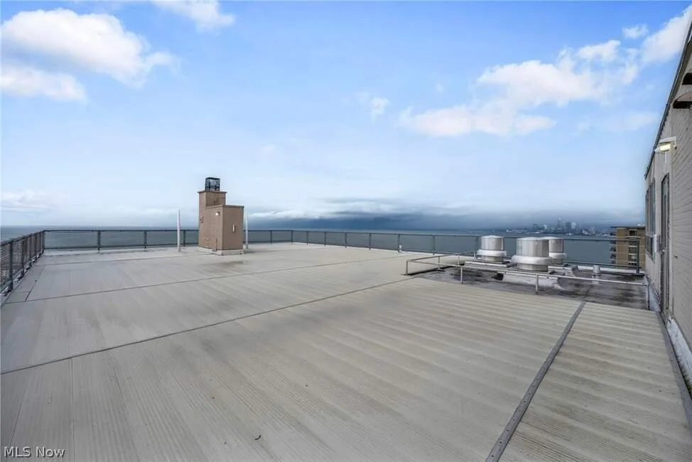 Roof.jpg