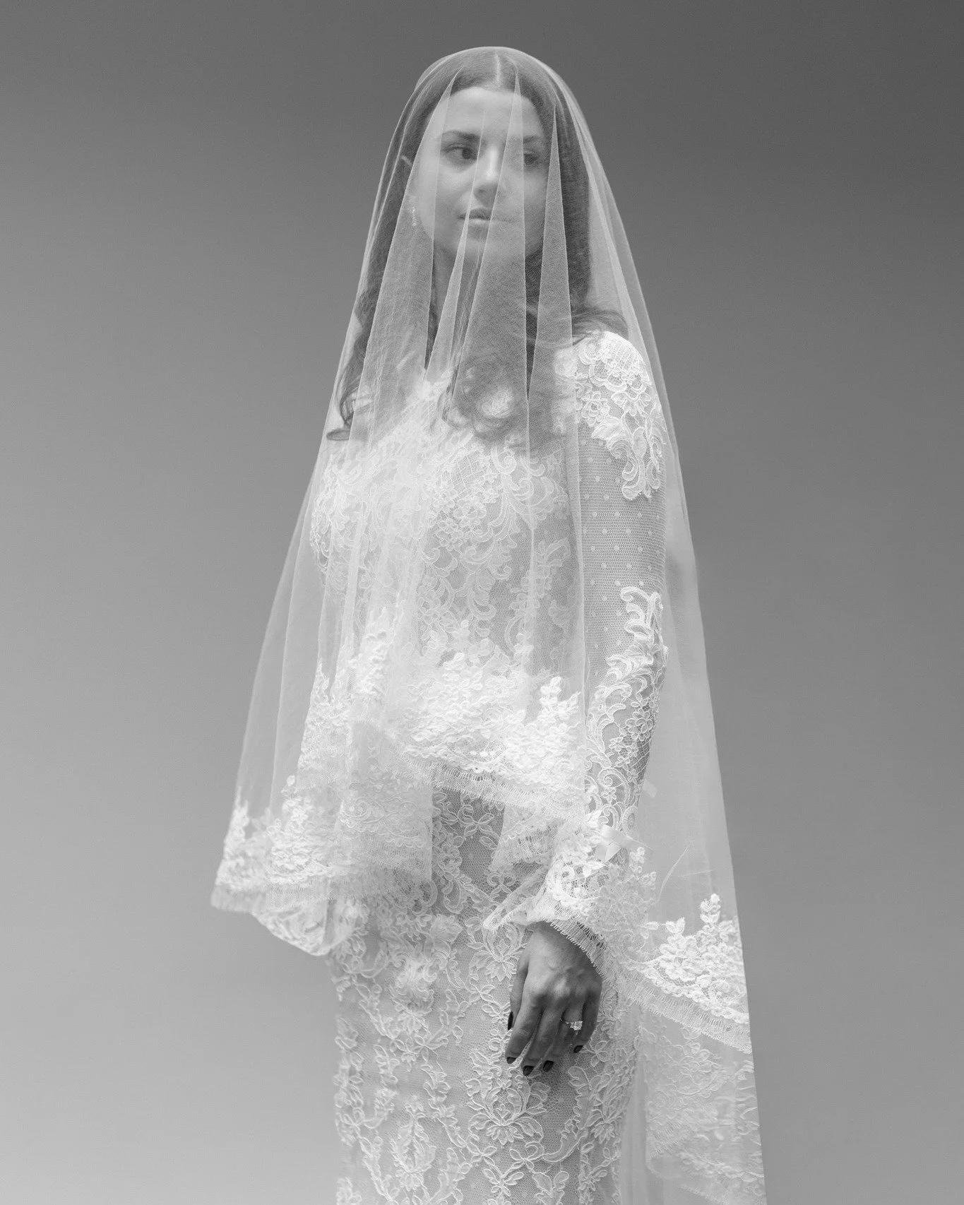 🌹C+B🌹
18.10.2025

Planning: @theaventagency 
Hair: @virasack 
Makeup: @jessicawolfertmakeup 
Florals: @thedulcedwelling 
Venue: @ago_events 
Dress: @whytecouture 
Video: @curtisleefilms 

#agowedding #torontoweddingphotographer #artgallerywedding #