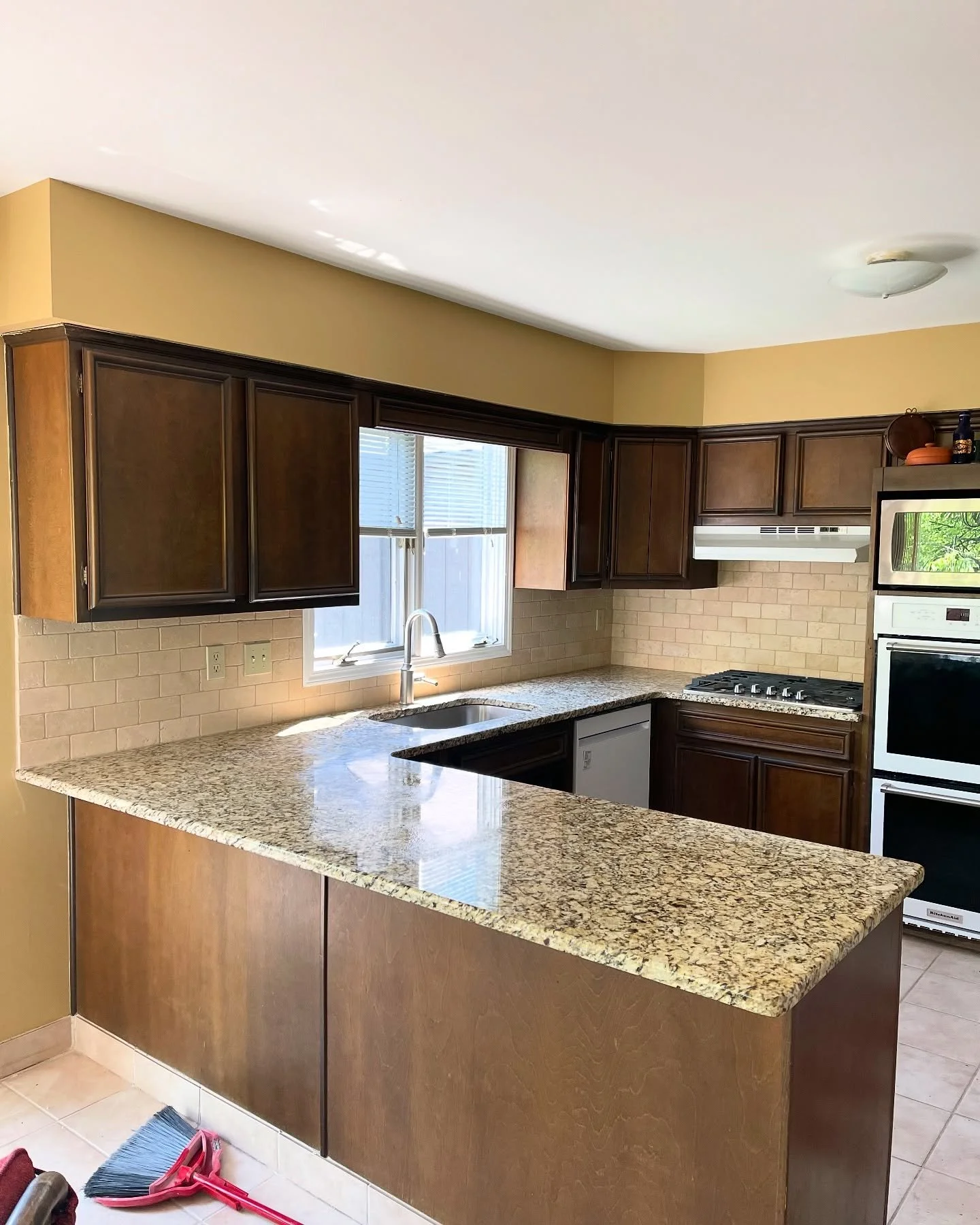 3&rdquo; x 6&rdquo; Grouted and Sealed Backsplash!