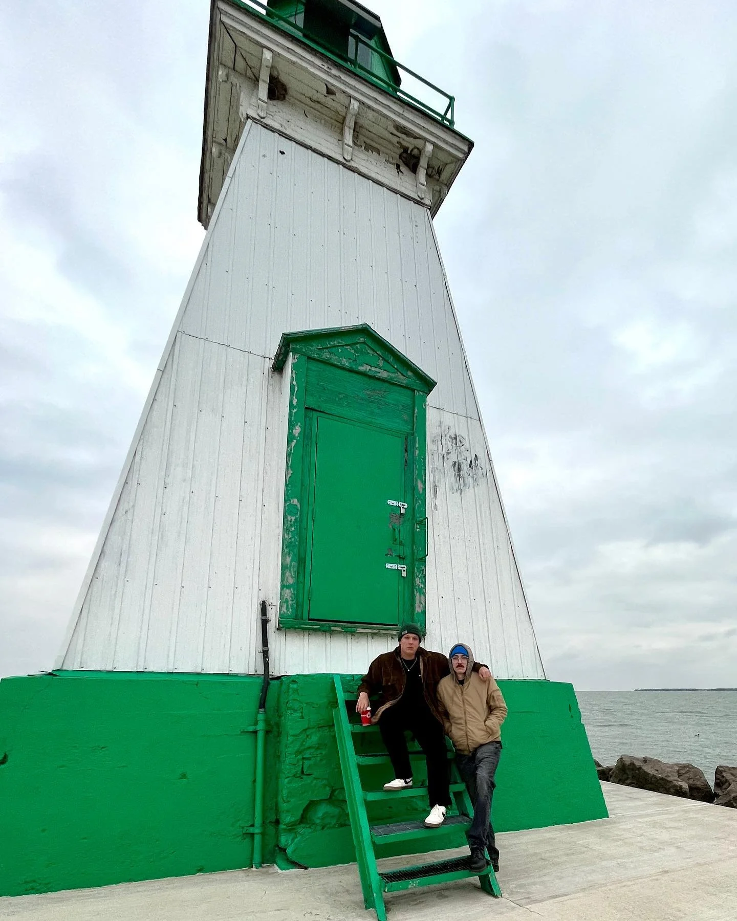 🇨🇦📉🇺🇸📈