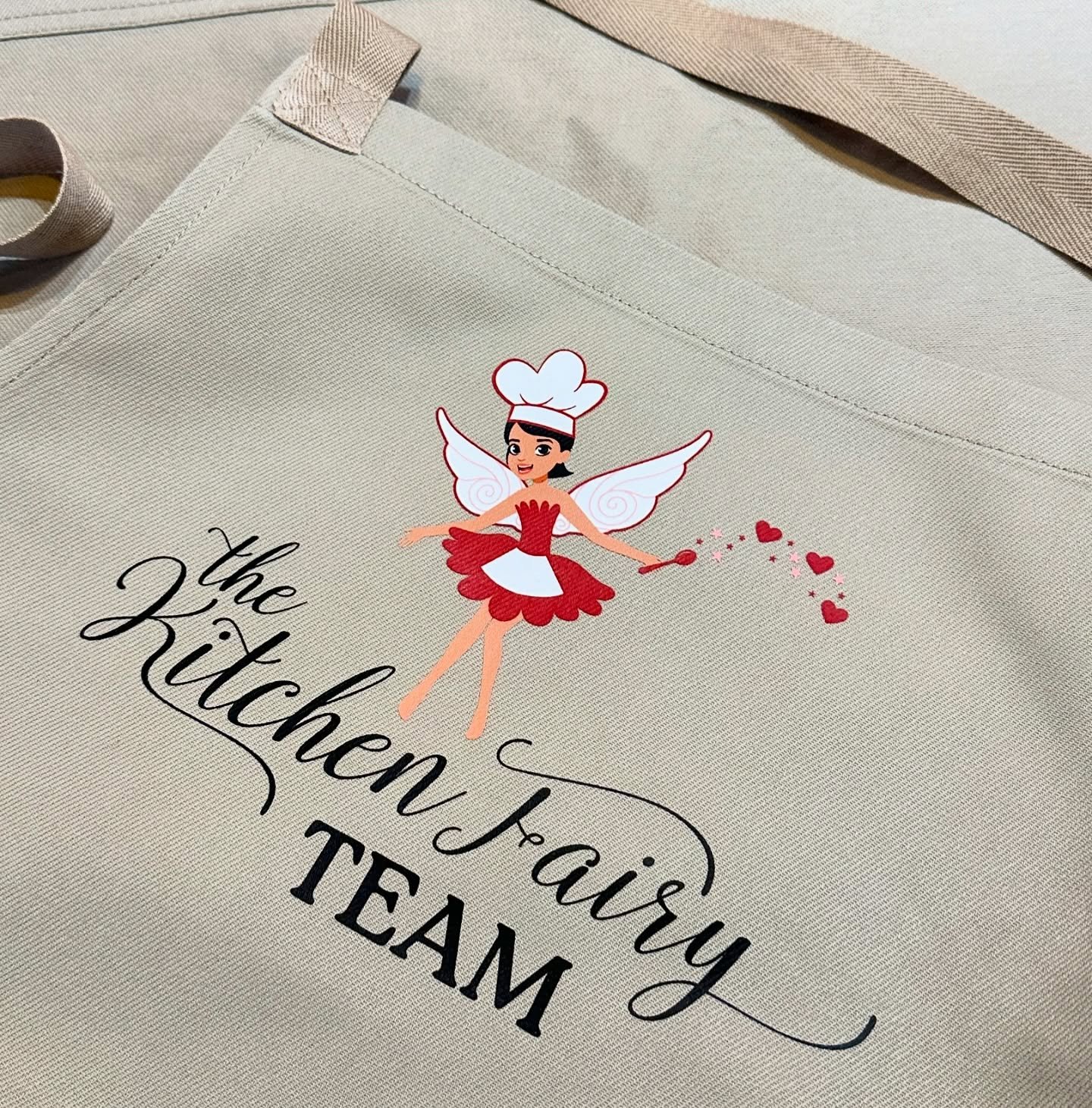 Very cute aprons for The Kitchen Fairy! @amy_in_your_kitchen 
#modifiedscreenprinting