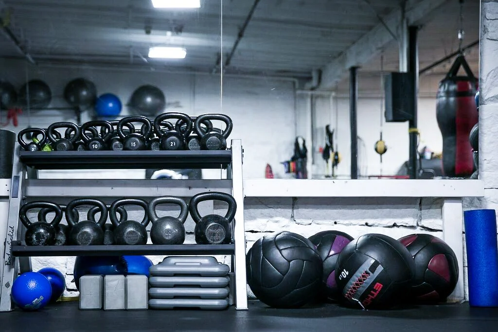 Dumbells and gym equipement