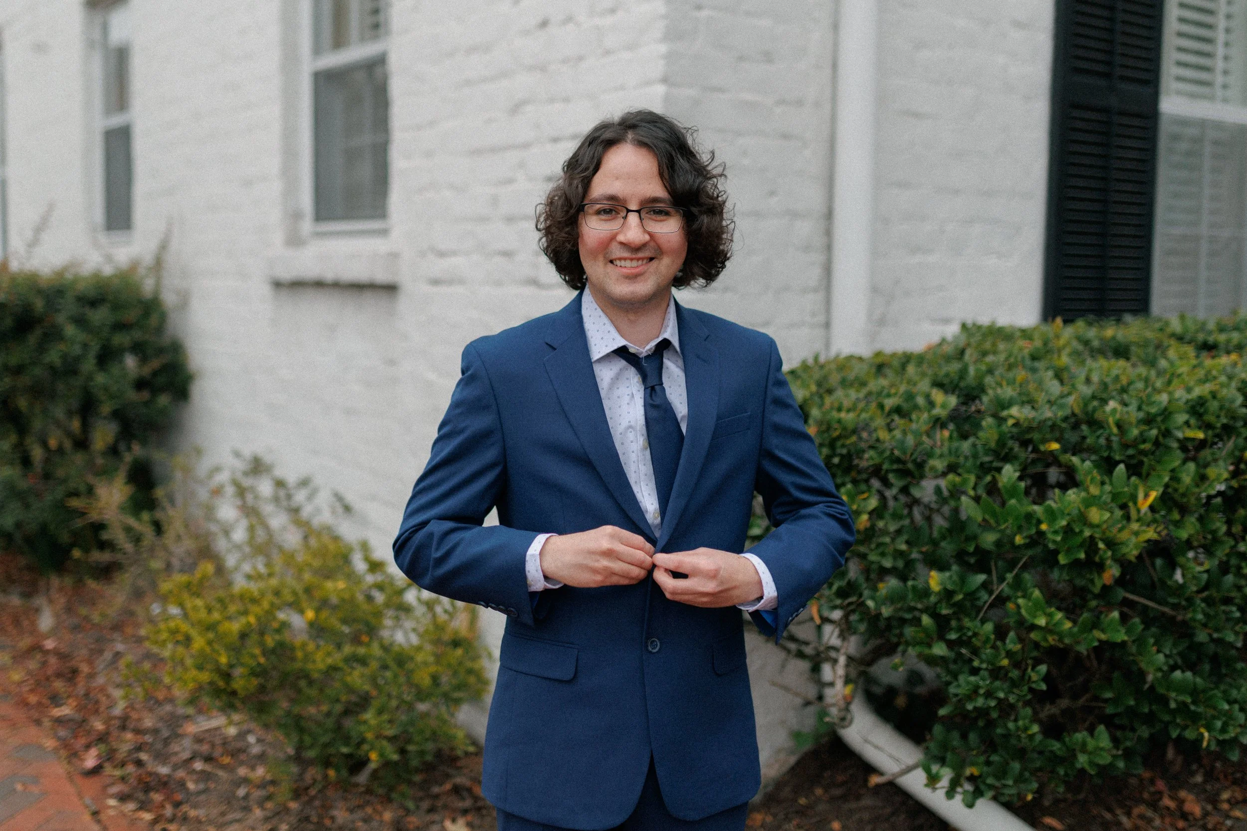 groom-portrait-savannah-elopement-wedding.jpg