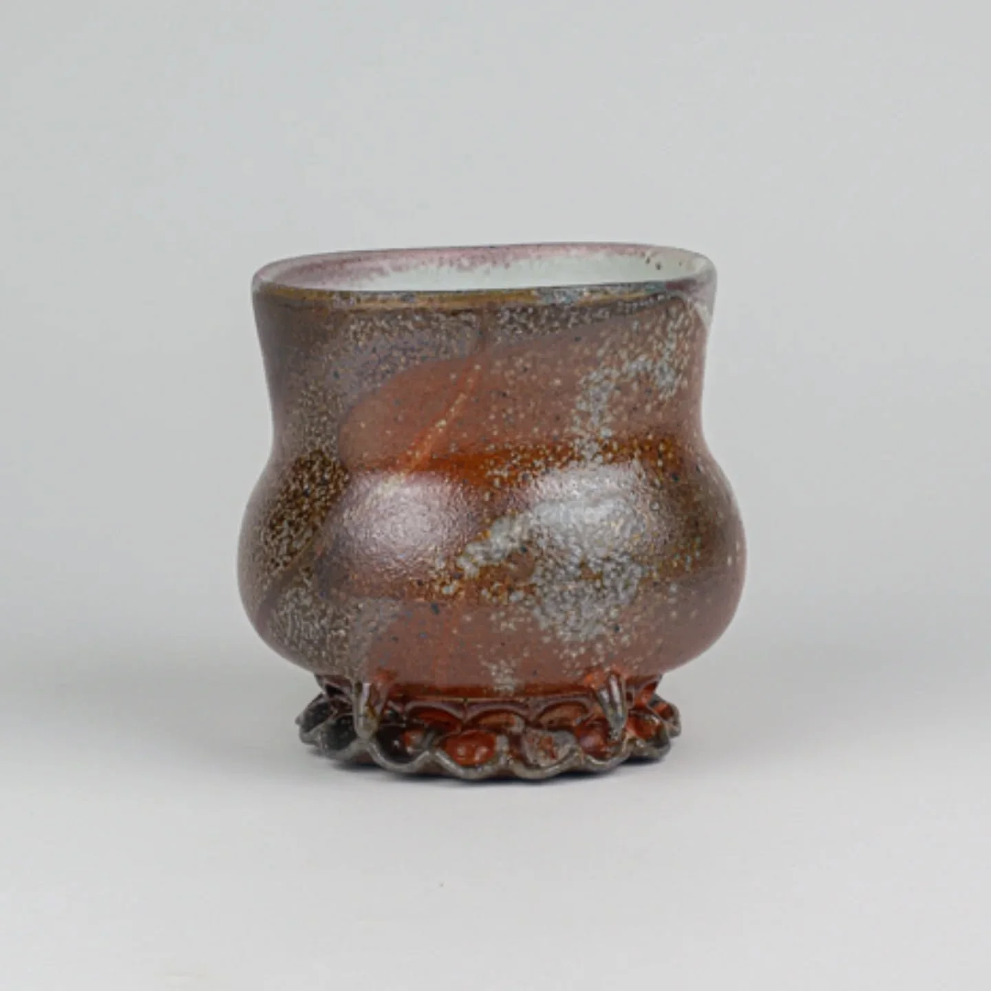 One of the planters I made and soda fired this summer while doing a ceramics residency @etsuartanddesign . It was enjoyable scaling up some of the forms I'd been working on in the months prior.