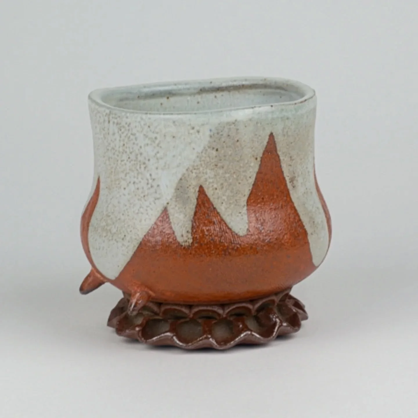 One of the planters I made and soda fired this summer while doing a ceramics residency @etsuartanddesign . It was enjoyable scaling up some of the forms I'd been working on in the months prior.