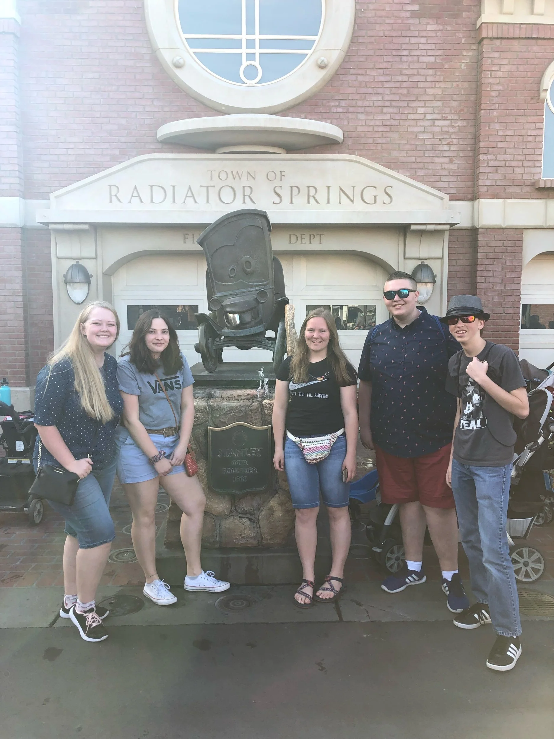 Honoring the Stanley Statue in Cars Land!