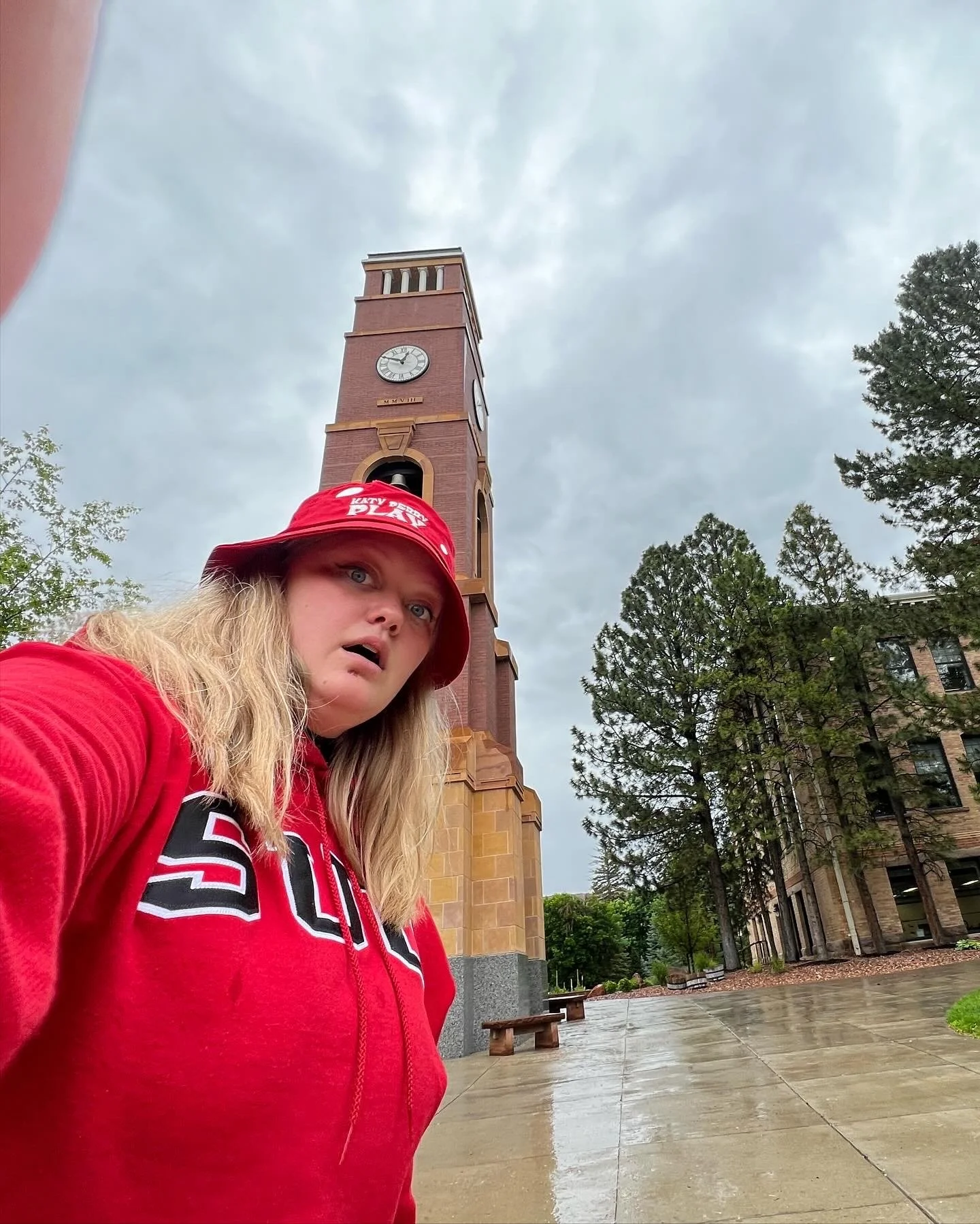 Southern Utah Univeristy Student Life Social Media - @suustudentlife