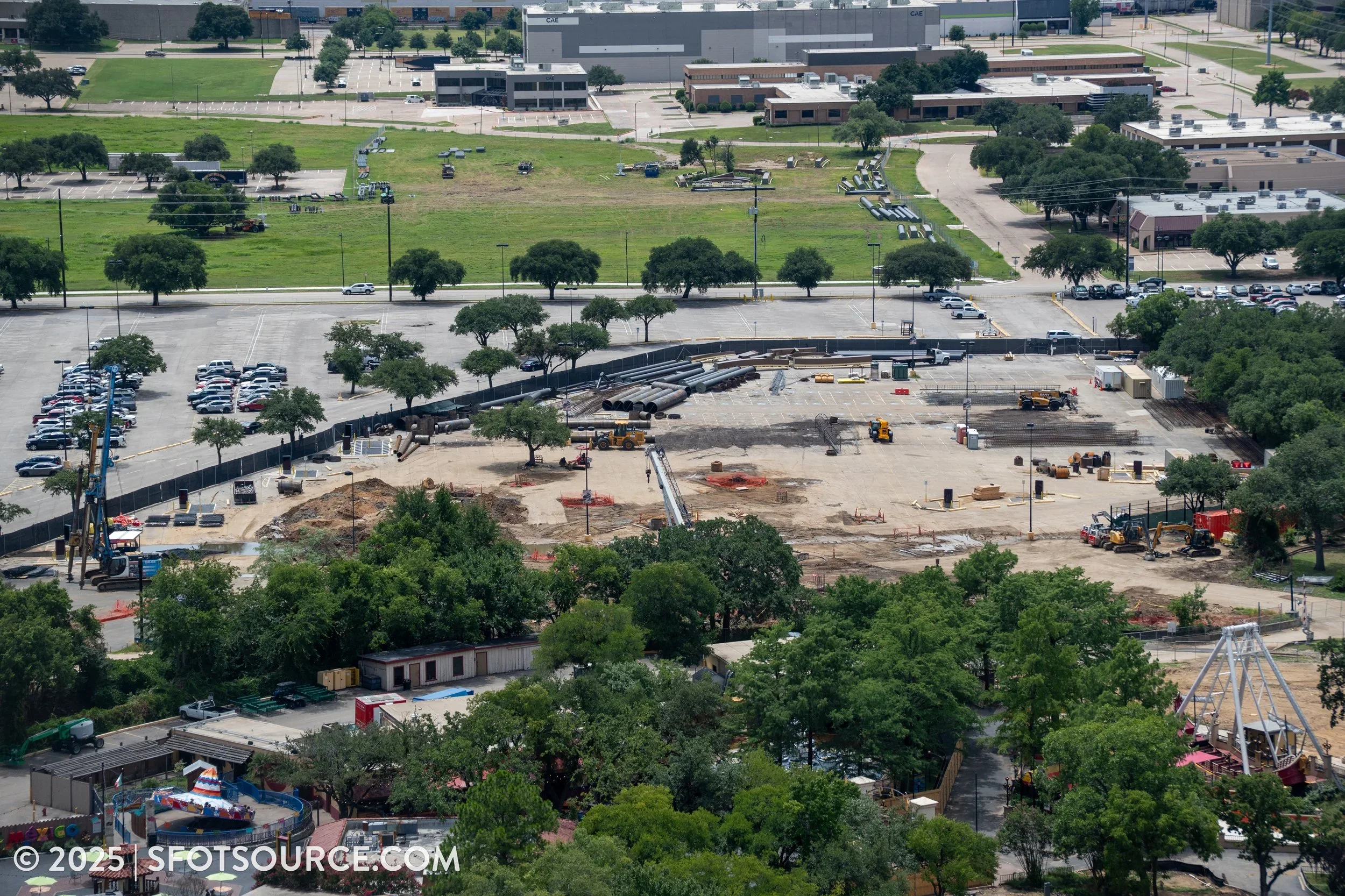 An overview of the dive coaster's construction area.