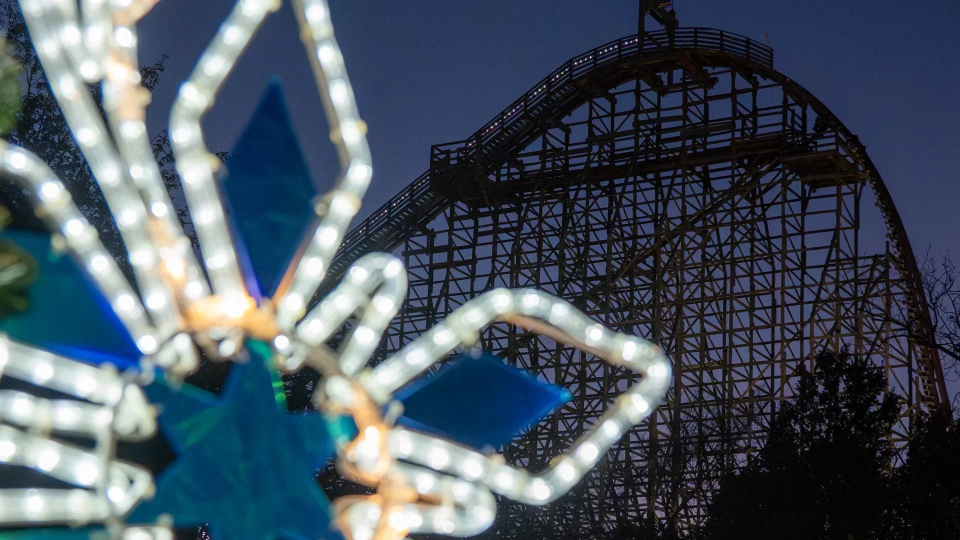 Family Fun and Festive Cheer Highlight Holiday in the Park 2025 at Six Flags Over Texas